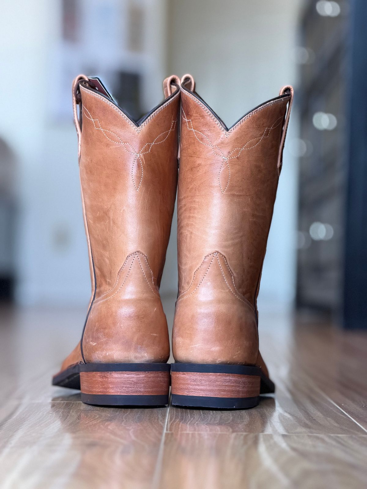 Photo by patinatimes on October 1, 2025 of the Coronado Leather Roper Boot No. 10 in Horween Dublin Natural Horsehide.