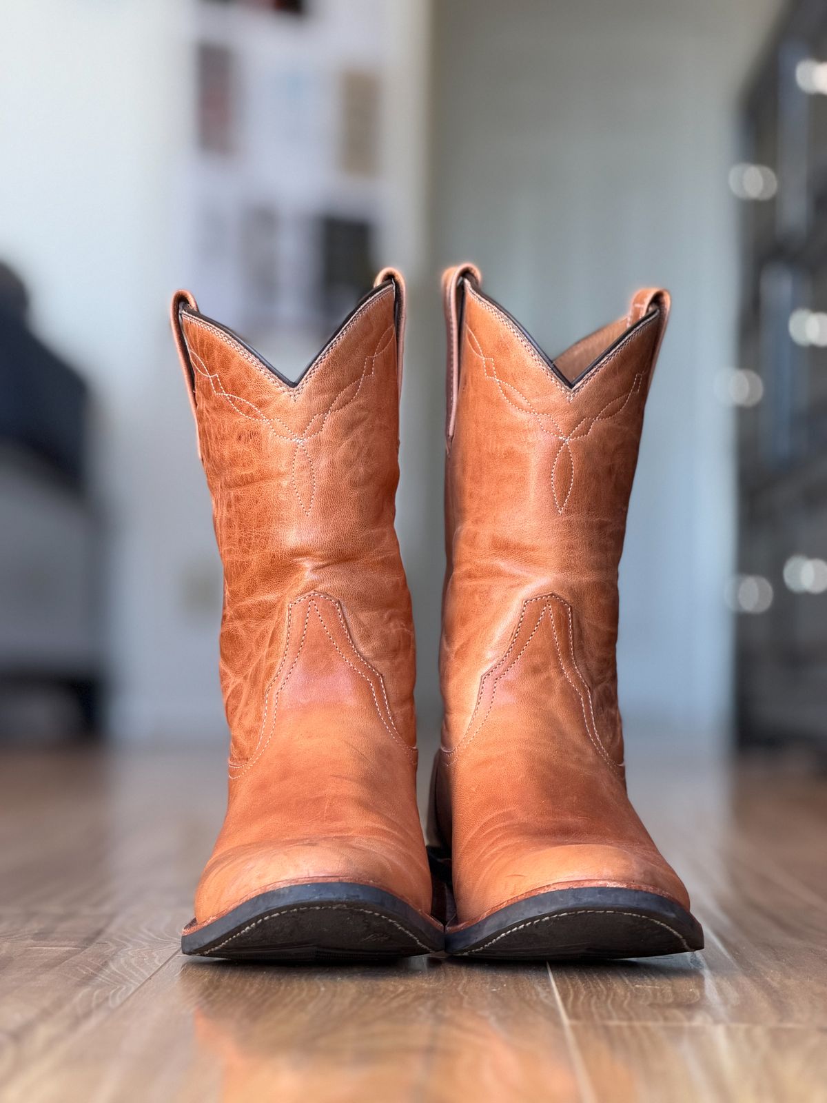 Photo by patinatimes on December 5, 2025 of the Coronado Leather Roper Boot No. 10 in Horween Dublin Natural Horsehide.