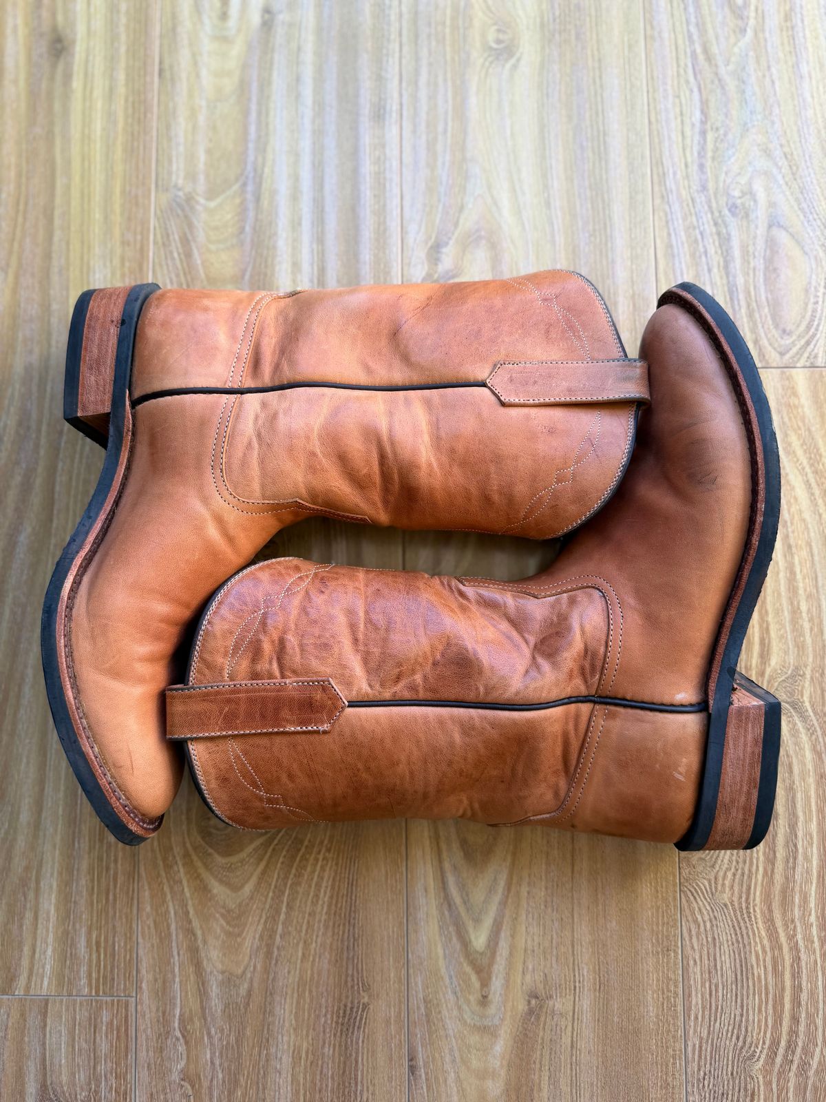 Photo by patinatimes on December 5, 2025 of the Coronado Leather Roper Boot No. 10 in Horween Dublin Natural Horsehide.