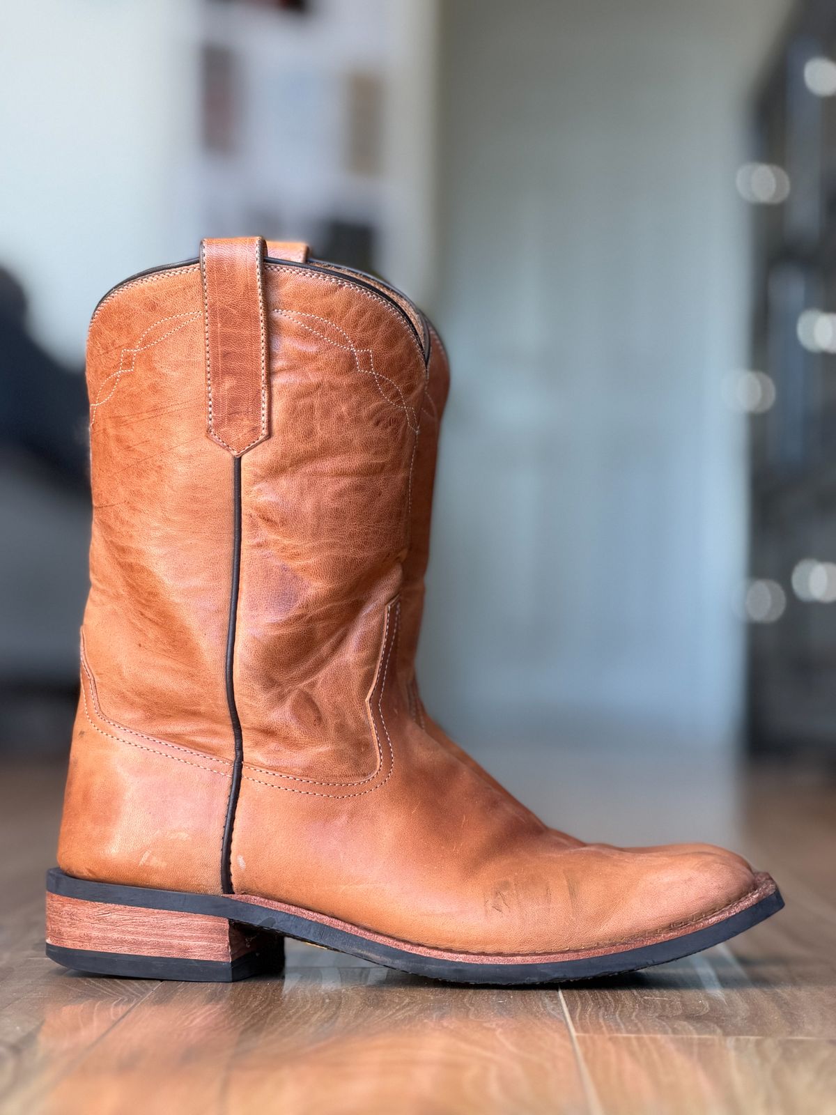 Photo by patinatimes on December 5, 2025 of the Coronado Leather Roper Boot No. 10 in Horween Dublin Natural Horsehide.
