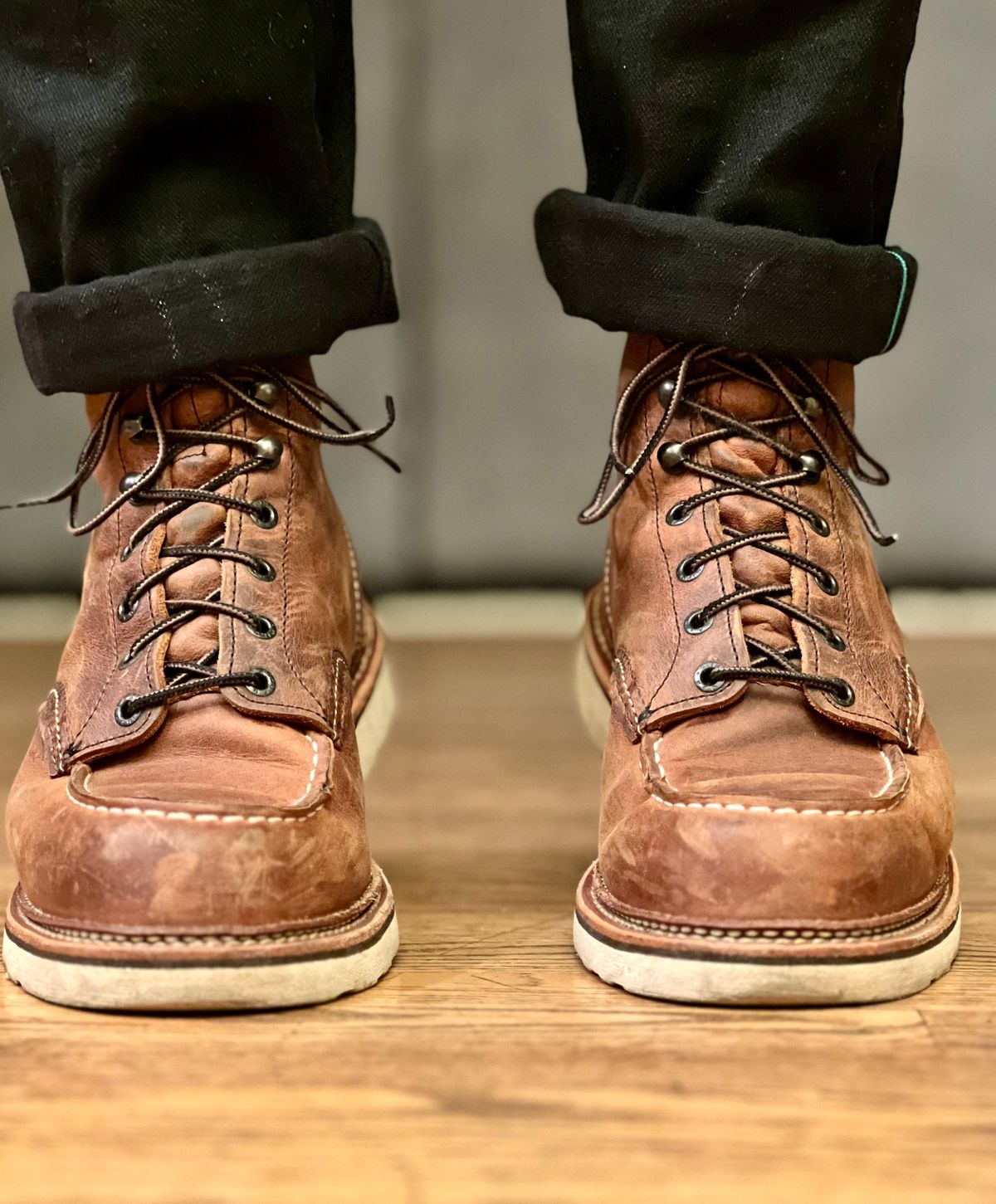 Photo by patinatimes on February 16, 2023 of the Red Wing 6-Inch Classic Moc in S.B. Foot Copper Rough and Tough.