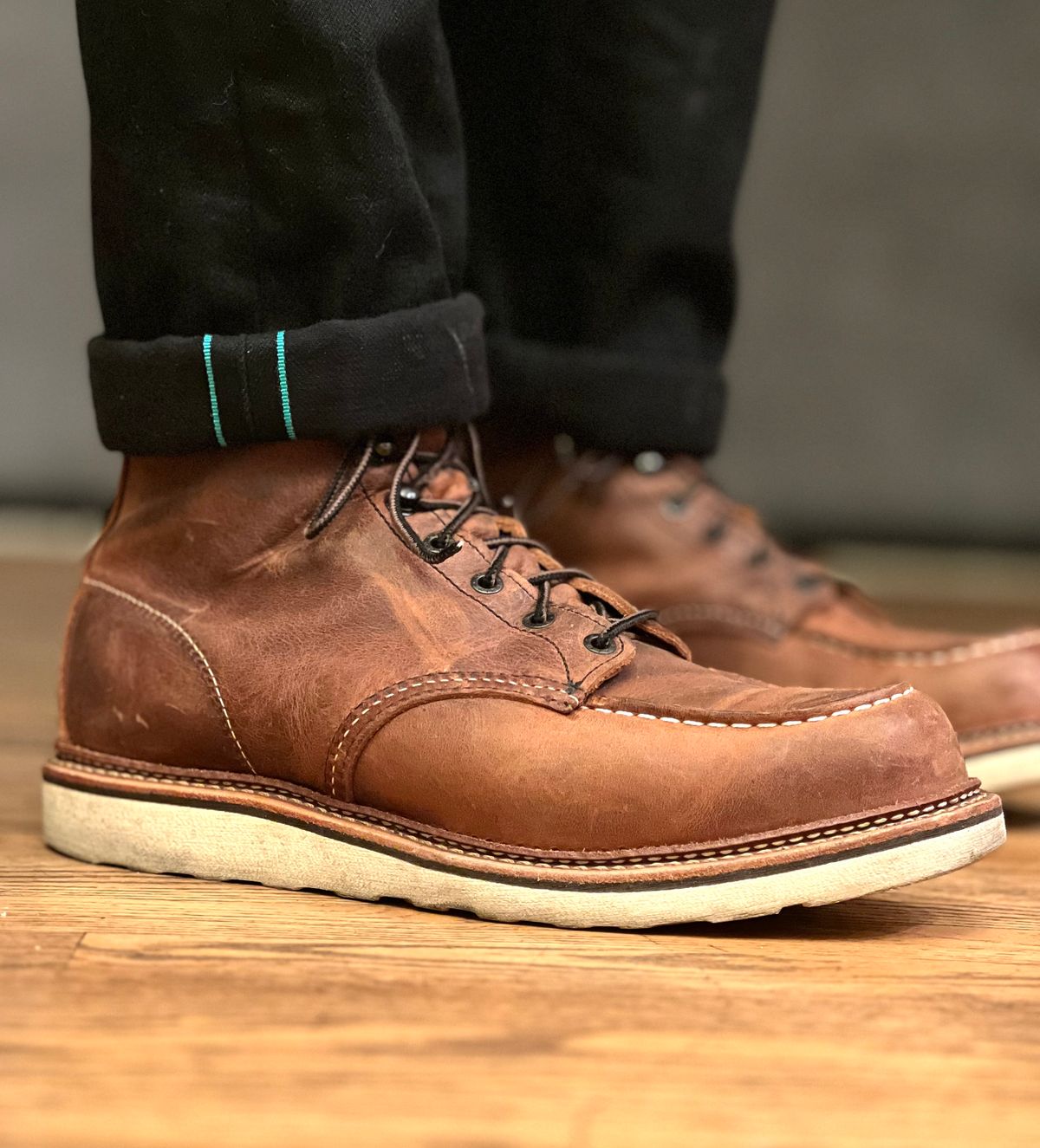 Photo by patinatimes on February 16, 2023 of the Red Wing 6-Inch Classic Moc in S.B. Foot Copper Rough and Tough.