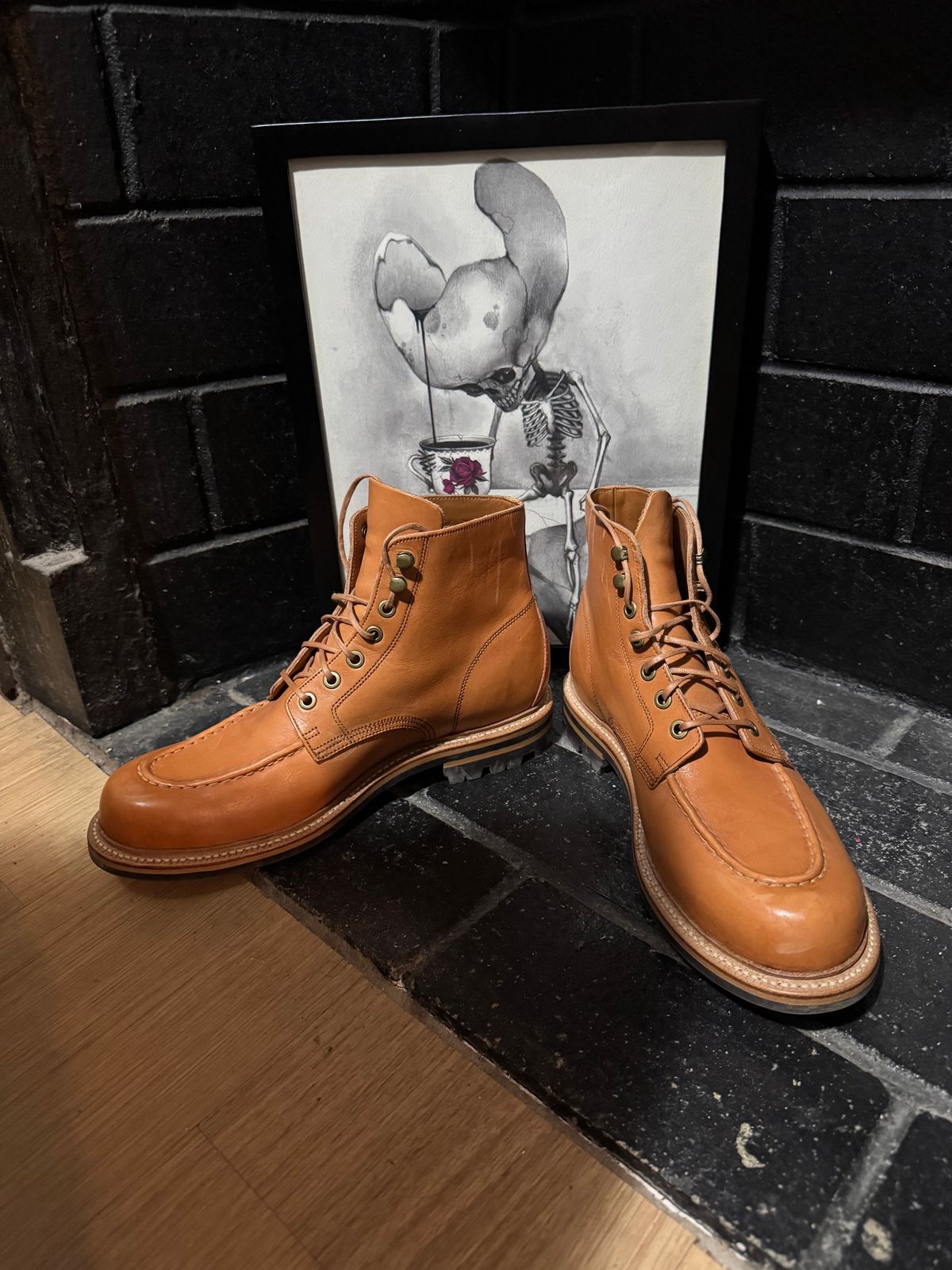Photo by BootSniffer69 on January 26, 2025 of the Grant Stone Brass Boot in Horween Tan Essex.