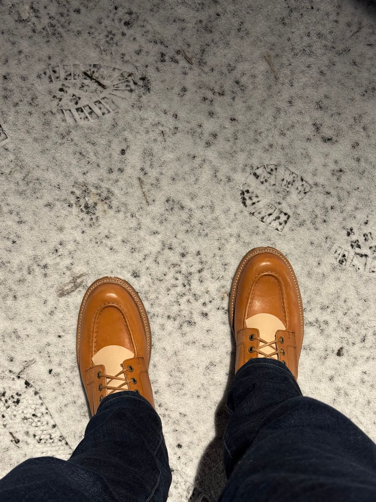 Photo by BootSniffer69 on February 3, 2025 of the Grant Stone Brass Boot in Horween Tan Essex.