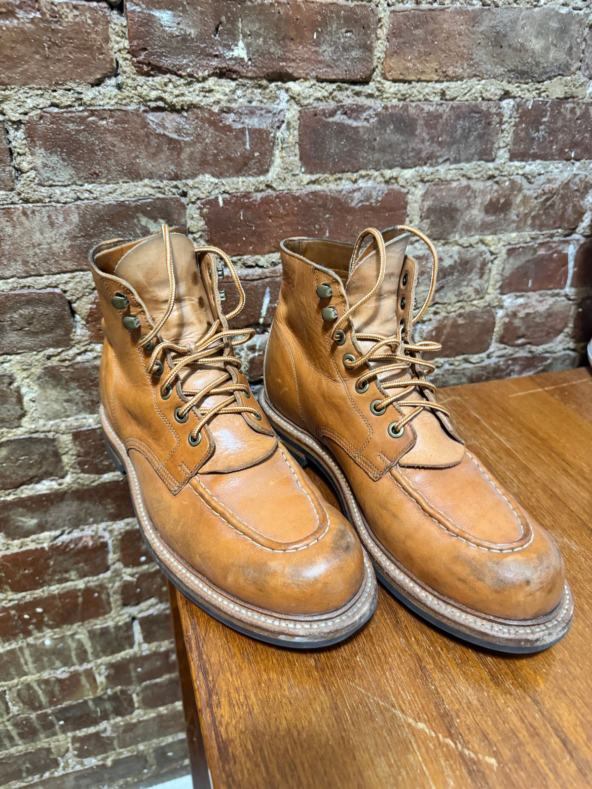 Photo by BootSniffer69 on July 8, 2025 of the Grant Stone Brass Boot in Horween Tan Essex.