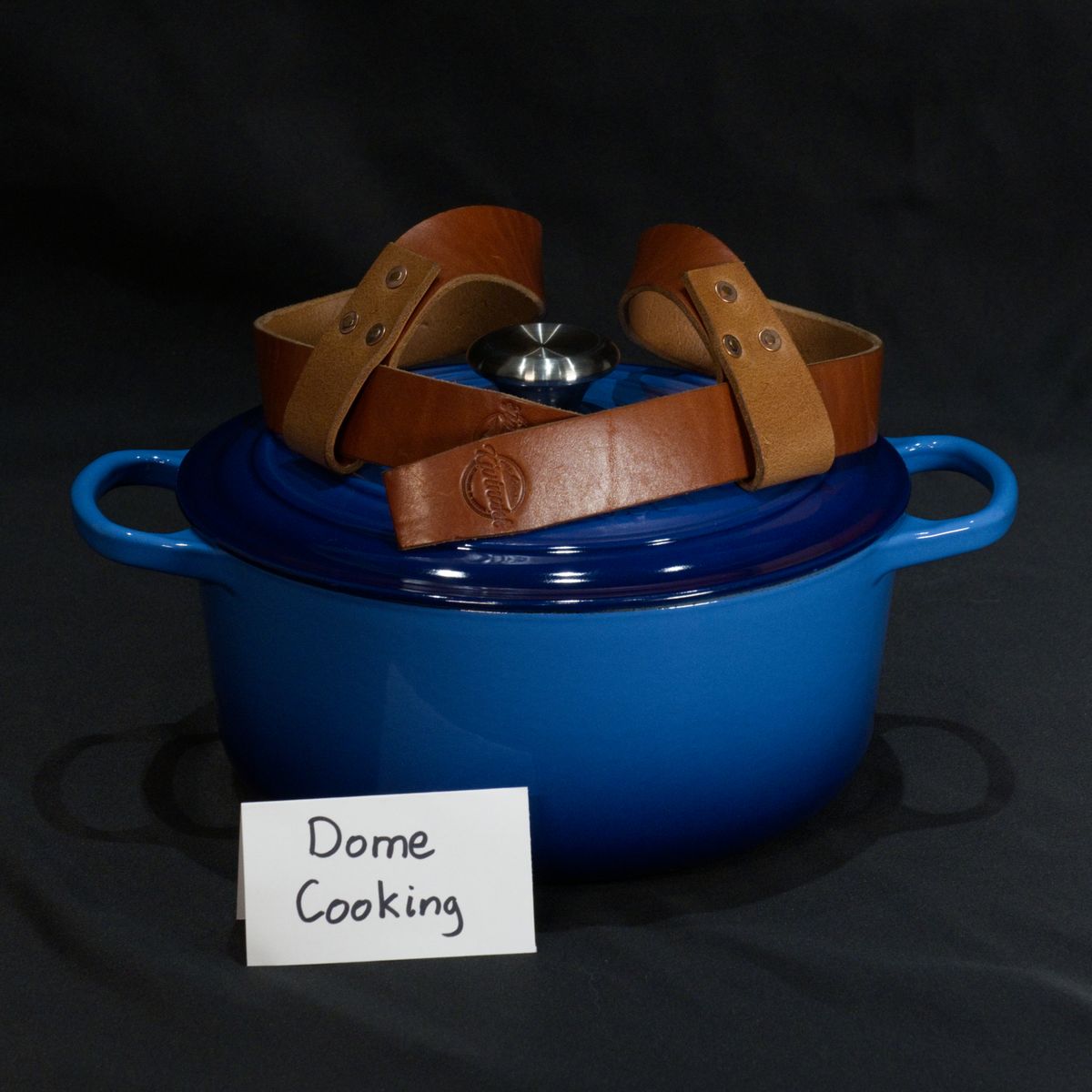 Photo by Call on November 5, 2025 of the Kivinahk Heavy Duty Leather Lifting Straps in MB Pellami Vincenzo Cognac Brown.