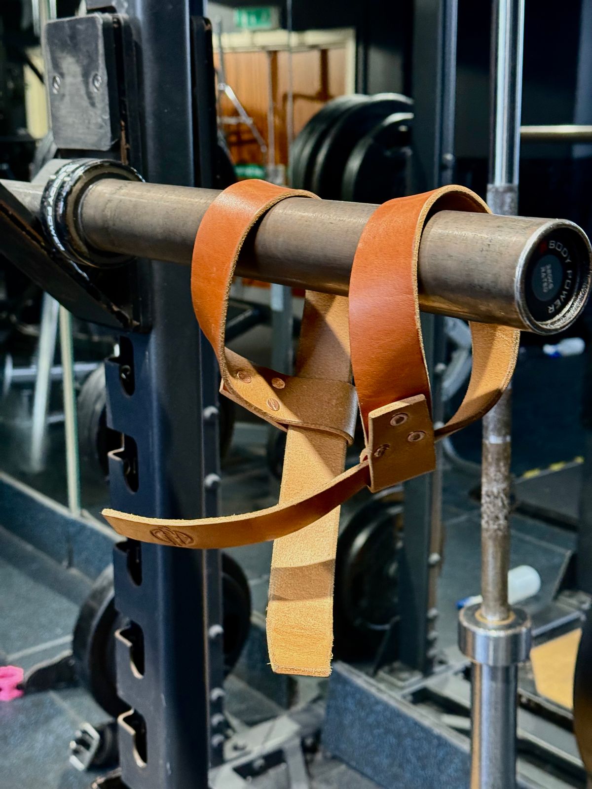 Photo by Call on December 2, 2025 of the Kivinahk Heavy Duty Leather Lifting Straps in MB Pellami Vincenzo Cognac Brown.