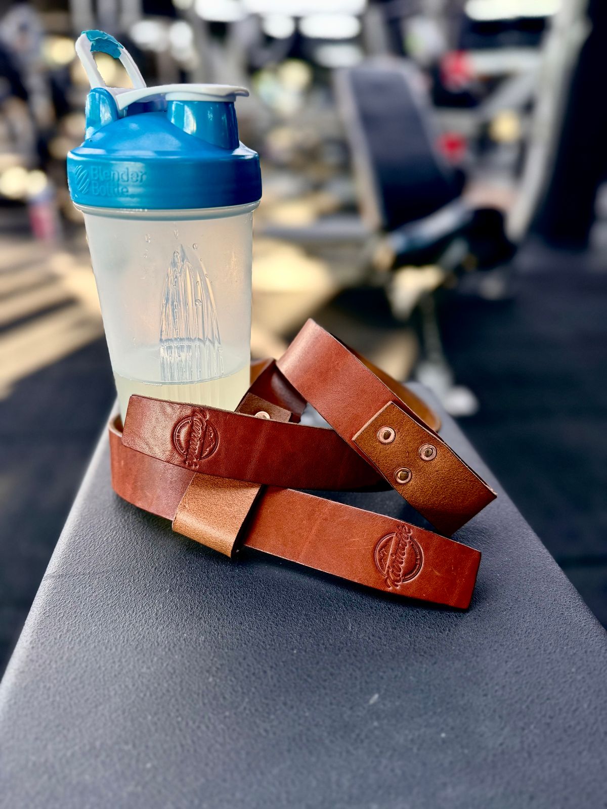 Photo by Call on January 3, 2026 of the Kivinahk Heavy Duty Leather Lifting Straps in MB Pellami Vincenzo Cognac Brown.