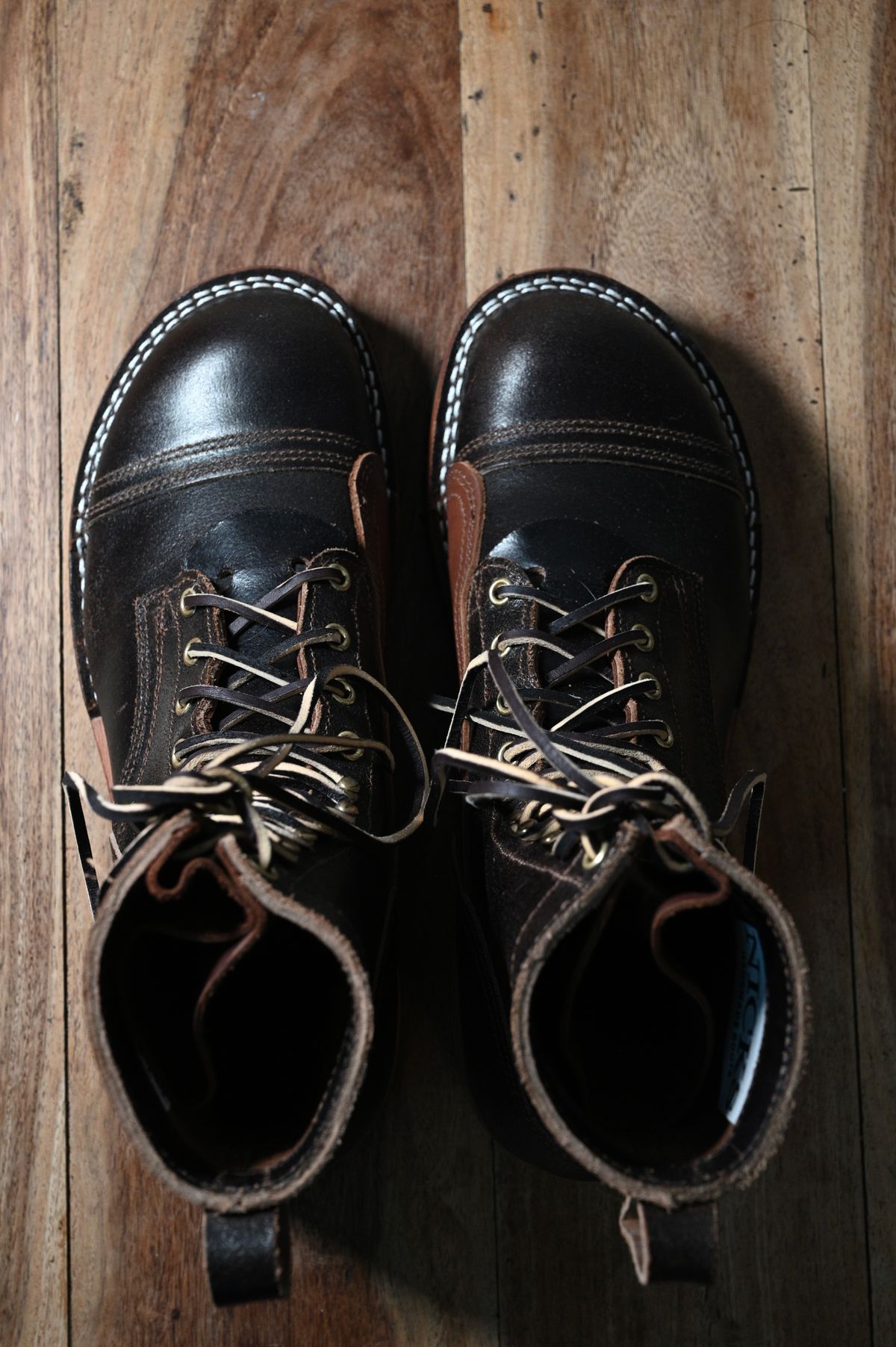 Photo by Call on October 3, 2025 of the Nicks x Rose Anvil ND1 in Horween Brown Waxed Flesh & Seidel 1964 Brown.