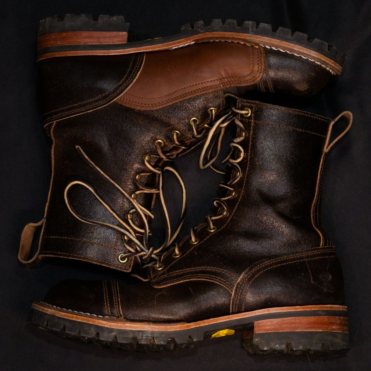 Photo by Call on November 5, 2025 of the Nicks x Rose Anvil ND1 in Horween Brown Waxed Flesh & Seidel 1964 Brown.