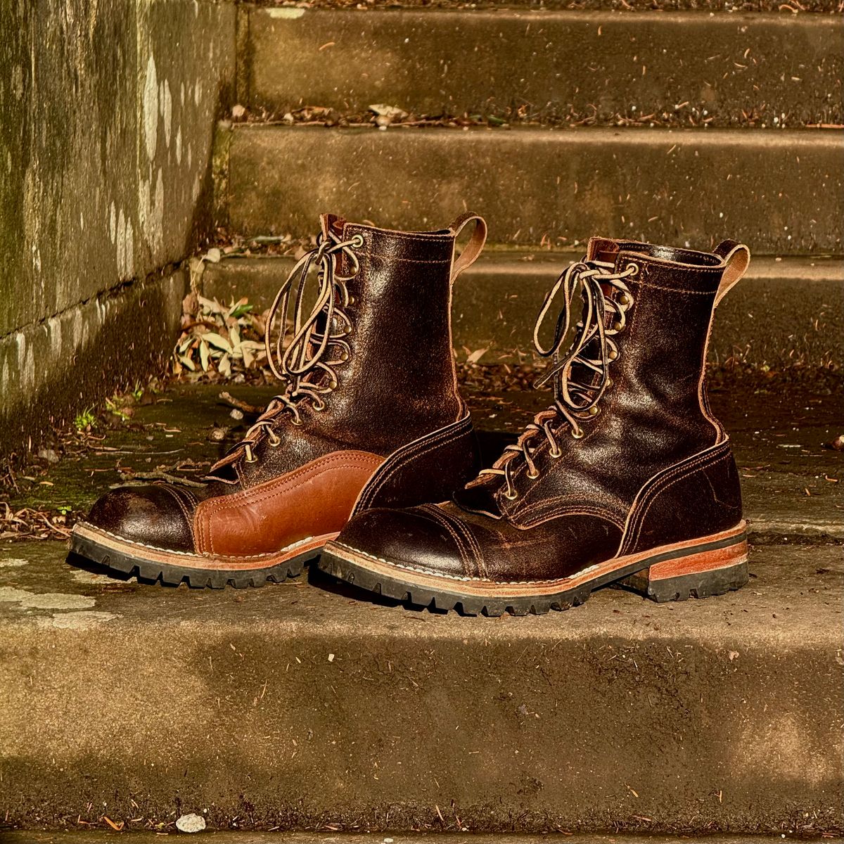 Photo by Call on December 2, 2025 of the Nicks x Rose Anvil ND1 in Horween Brown Waxed Flesh & Seidel 1964 Brown.