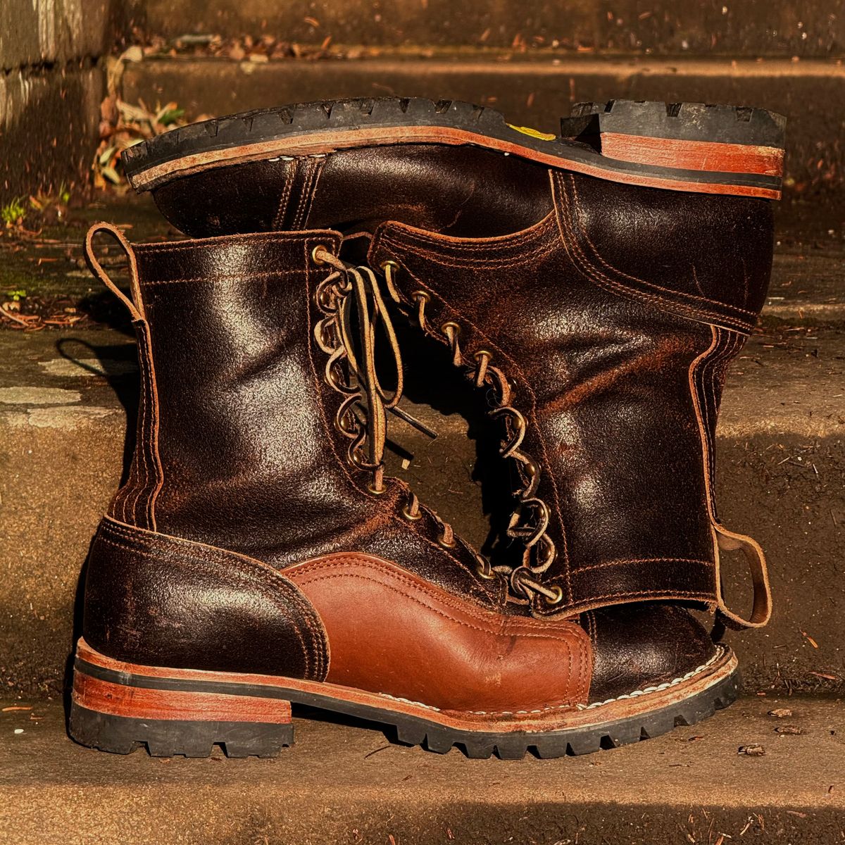 Photo by Call on December 2, 2025 of the Nicks x Rose Anvil ND1 in Horween Brown Waxed Flesh & Seidel 1964 Brown.