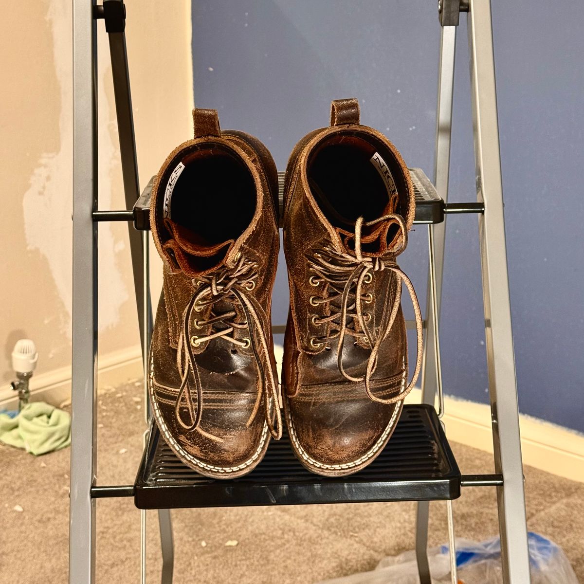 Photo by Call on February 5, 2026 of the Nicks x Rose Anvil ND1 in Horween Brown Waxed Flesh & Seidel 1964 Brown.