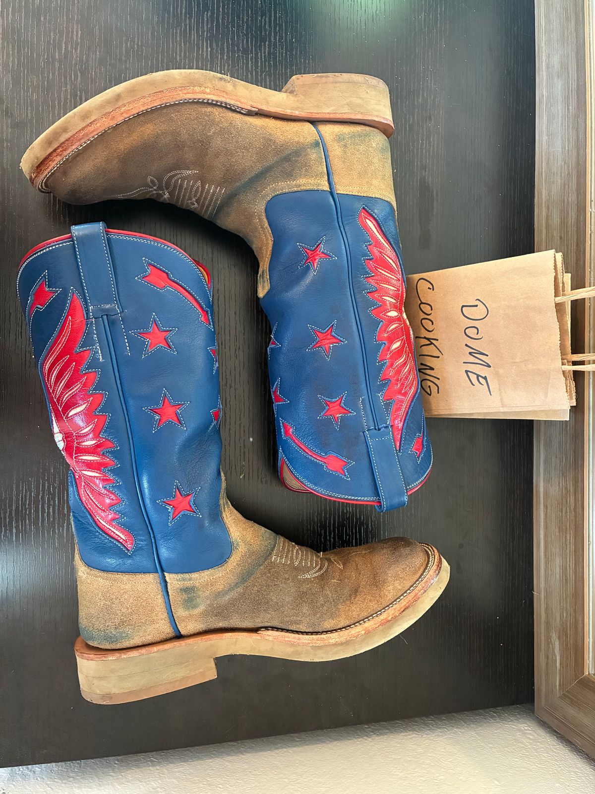 Photo by millerflite on November 1, 2025 of the Black Bear Brand X Rios Of Mercedes Freedom Of The West in Horween Marine Field Roughout.