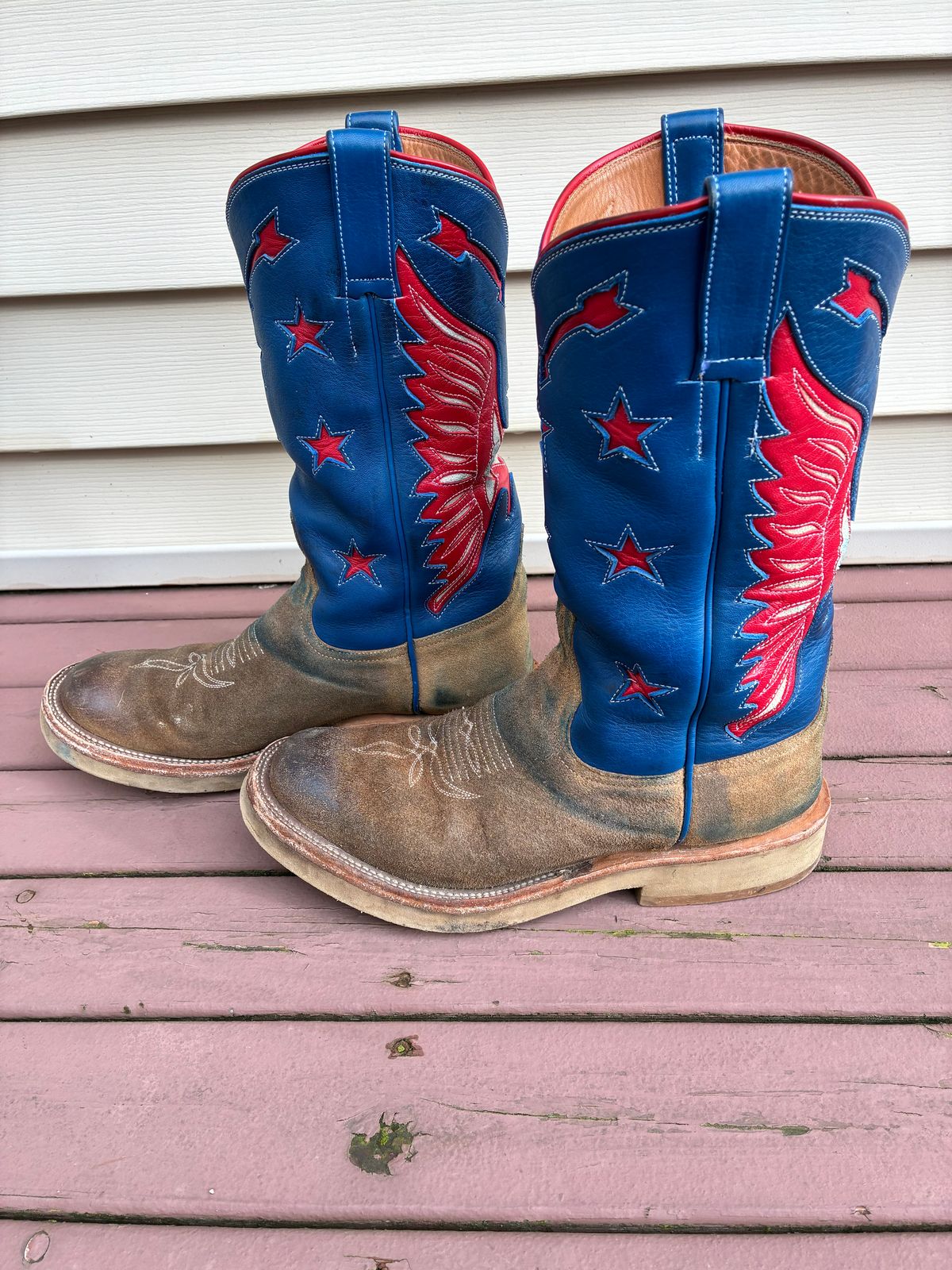 Photo by millerflite on January 5, 2026 of the Black Bear Brand X Rios Of Mercedes Freedom Of The West in Horween Marine Field Roughout.