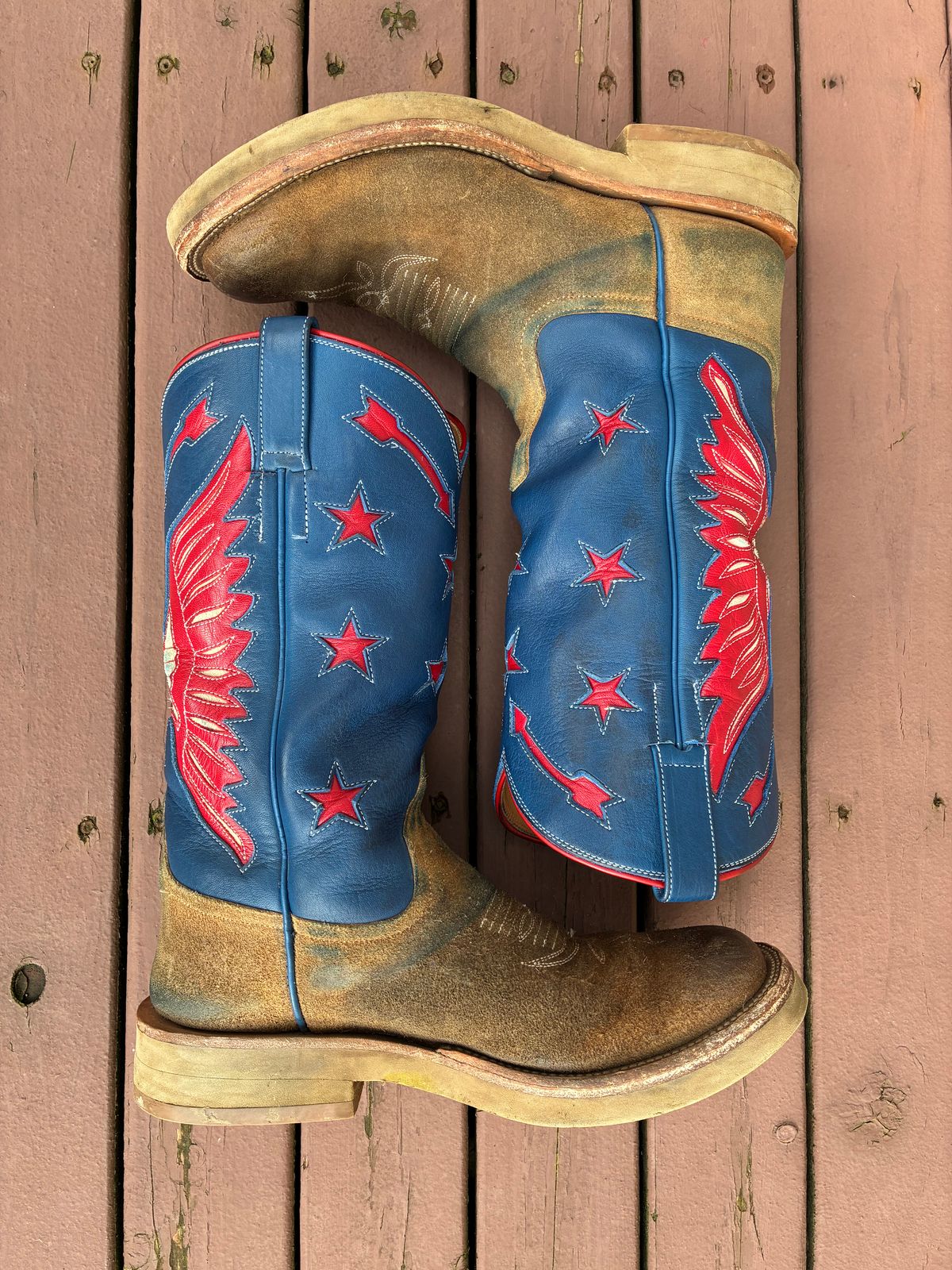 Photo by millerflite on January 5, 2026 of the Black Bear Brand X Rios Of Mercedes Freedom Of The West in Horween Marine Field Roughout.