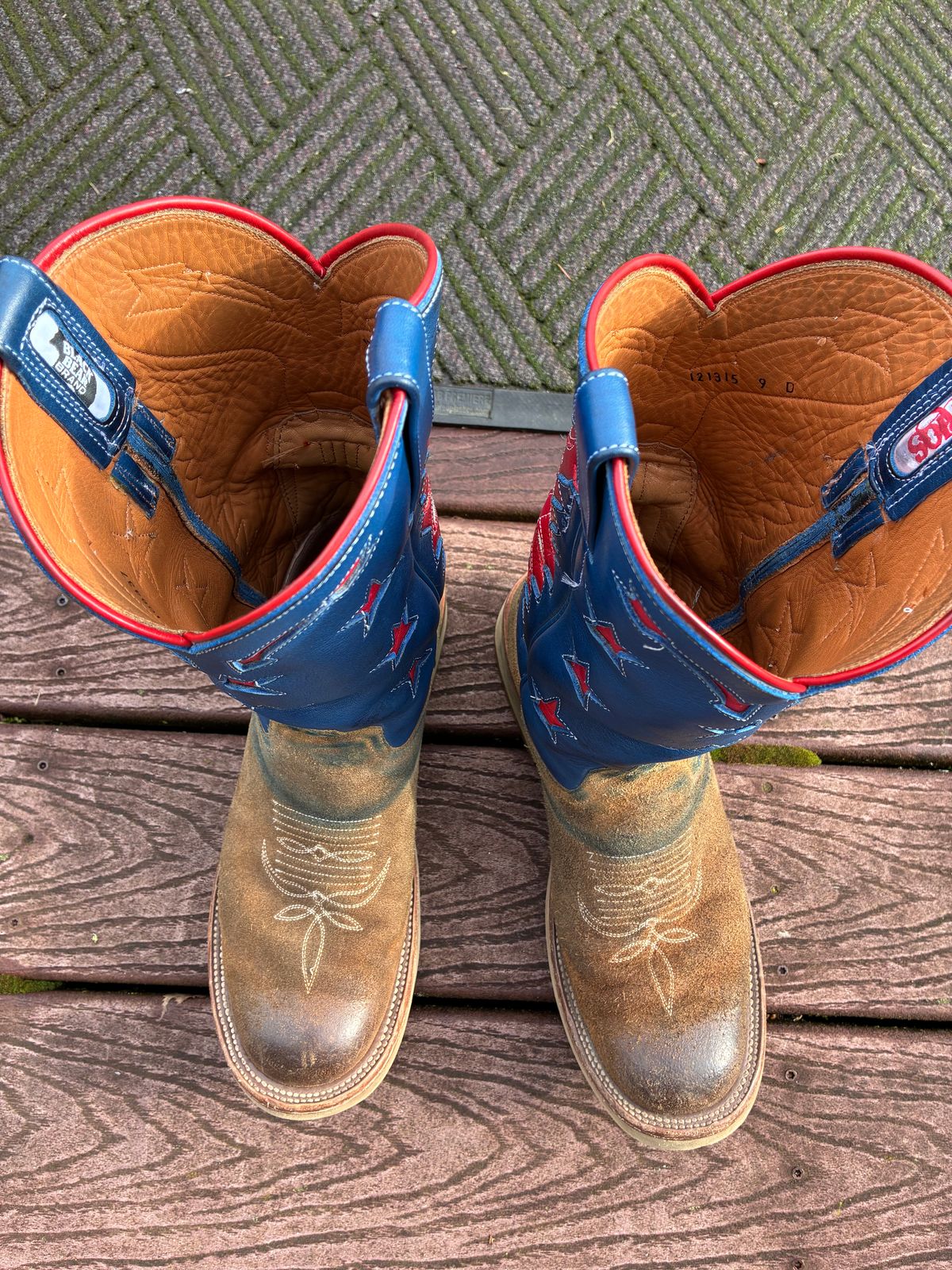 Photo by millerflite on February 3, 2026 of the Black Bear Brand X Rios Of Mercedes Freedom Of The West in Horween Marine Field Roughout.