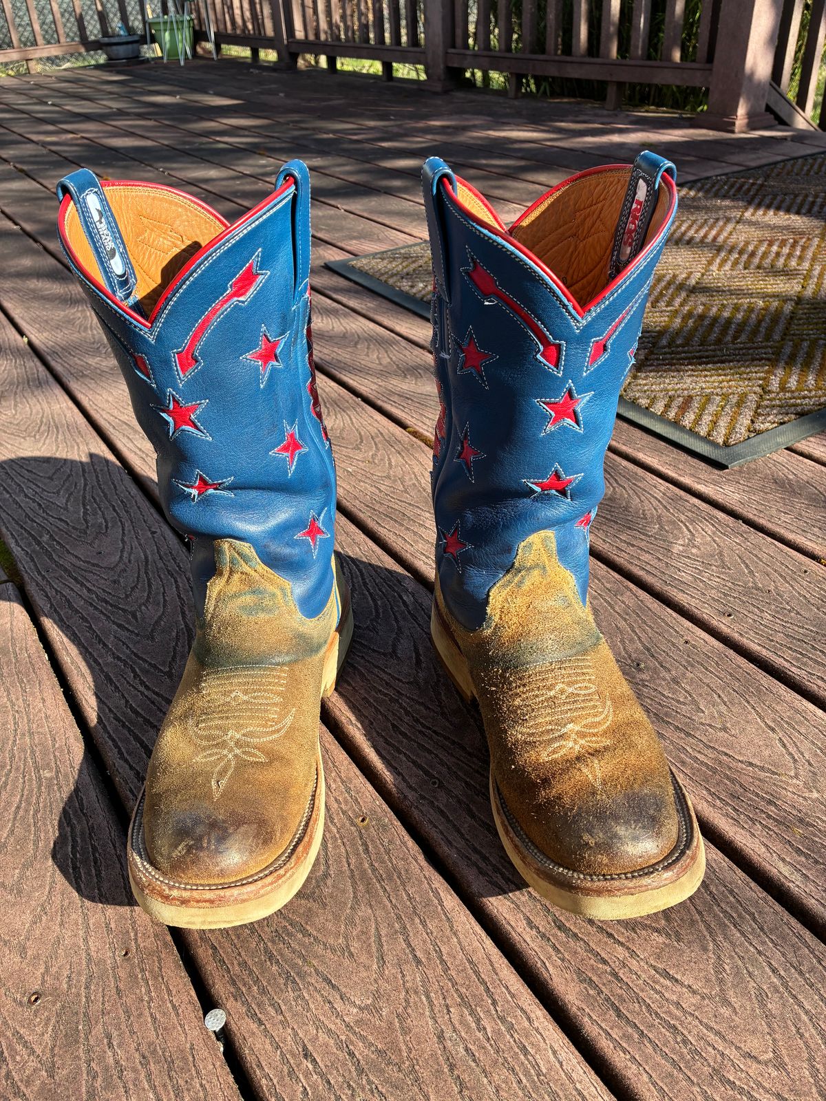 Photo by millerflite on March 2, 2026 of the Black Bear Brand X Rios Of Mercedes Freedom Of The West in Horween Marine Field Roughout.