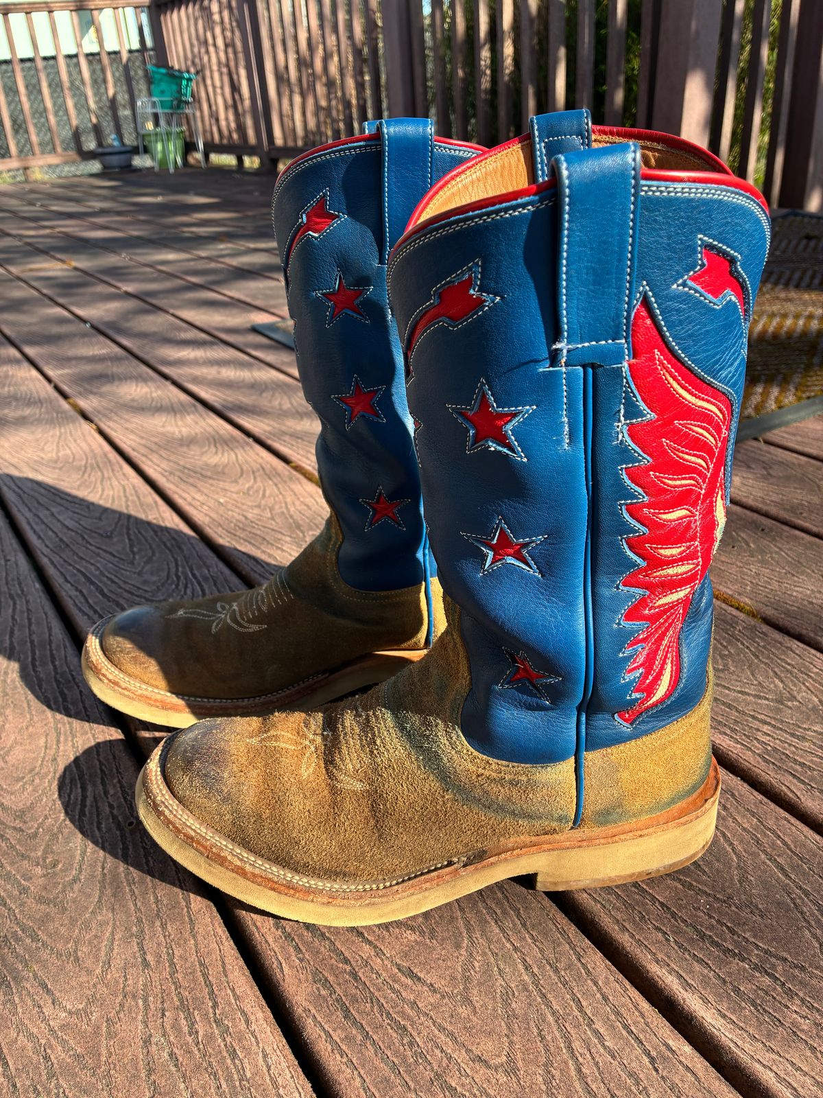 Photo by millerflite on March 2, 2026 of the Black Bear Brand X Rios Of Mercedes Freedom Of The West in Horween Marine Field Roughout.