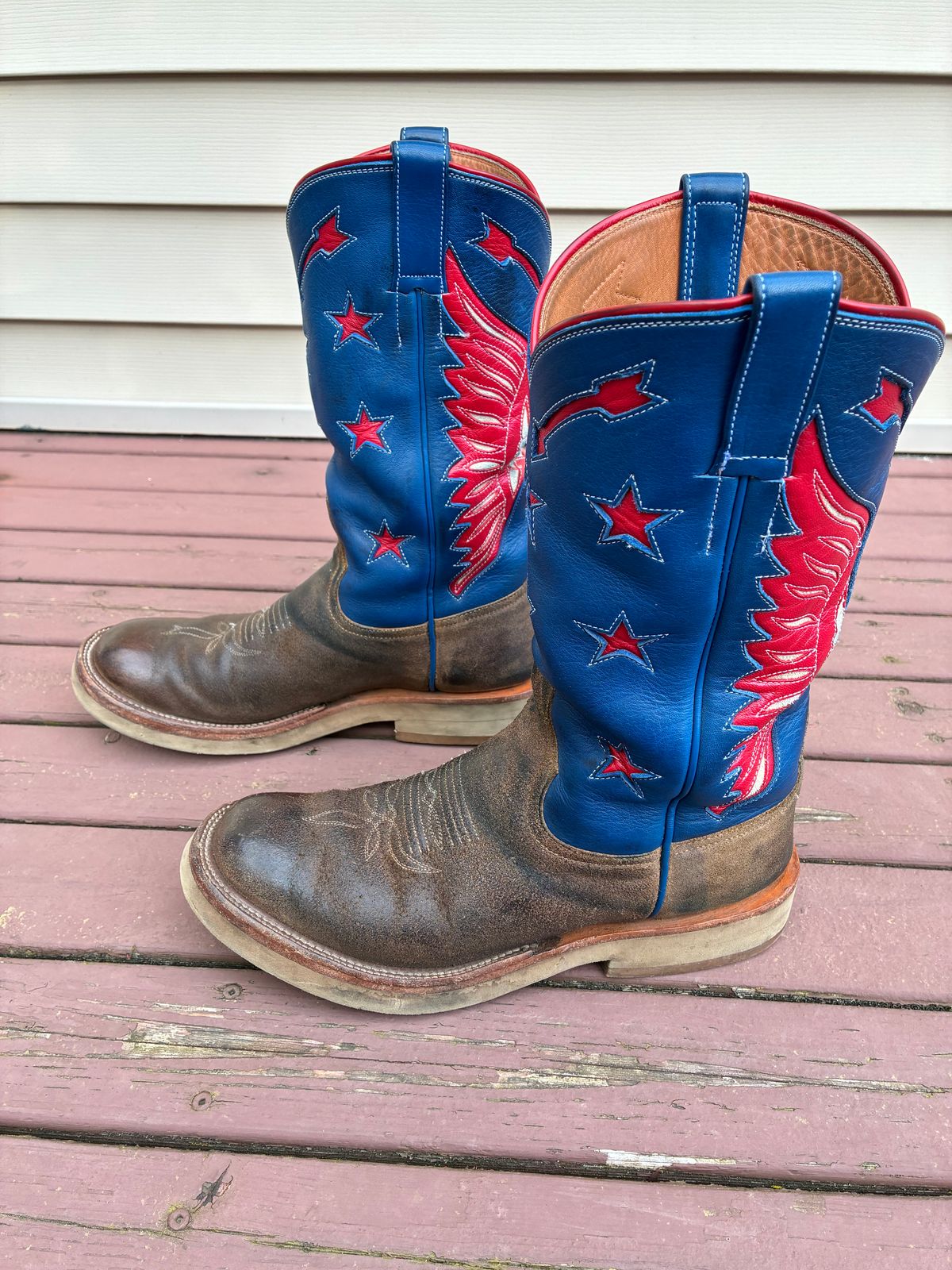 Photo by millerflite on April 3, 2026 of the Black Bear Brand X Rios Of Mercedes Freedom Of The West in Horween Marine Field Roughout.