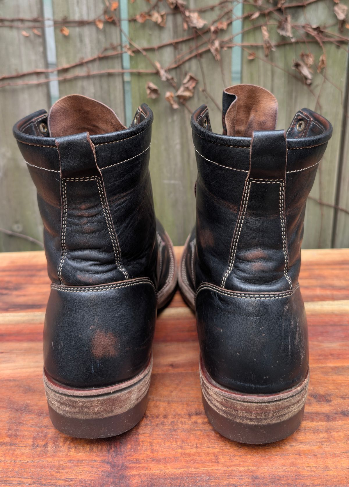 Photo by mbjsmith82 on March 5, 2025 of the Jakkrabbits Custom Model in Shinki Black Antique Horsehide.