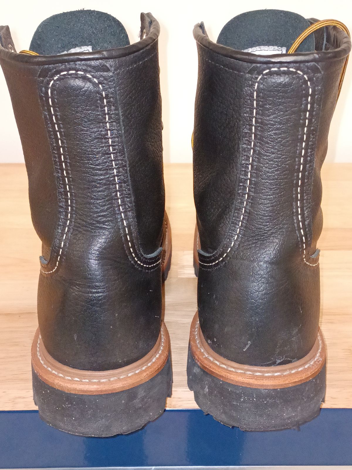 Photo by DaddyBootsEsquire on January 5, 2026 of the Red Wing Red Wing / 4501 Logger in Red Wing / S.B. Foot Black Oil Slick.