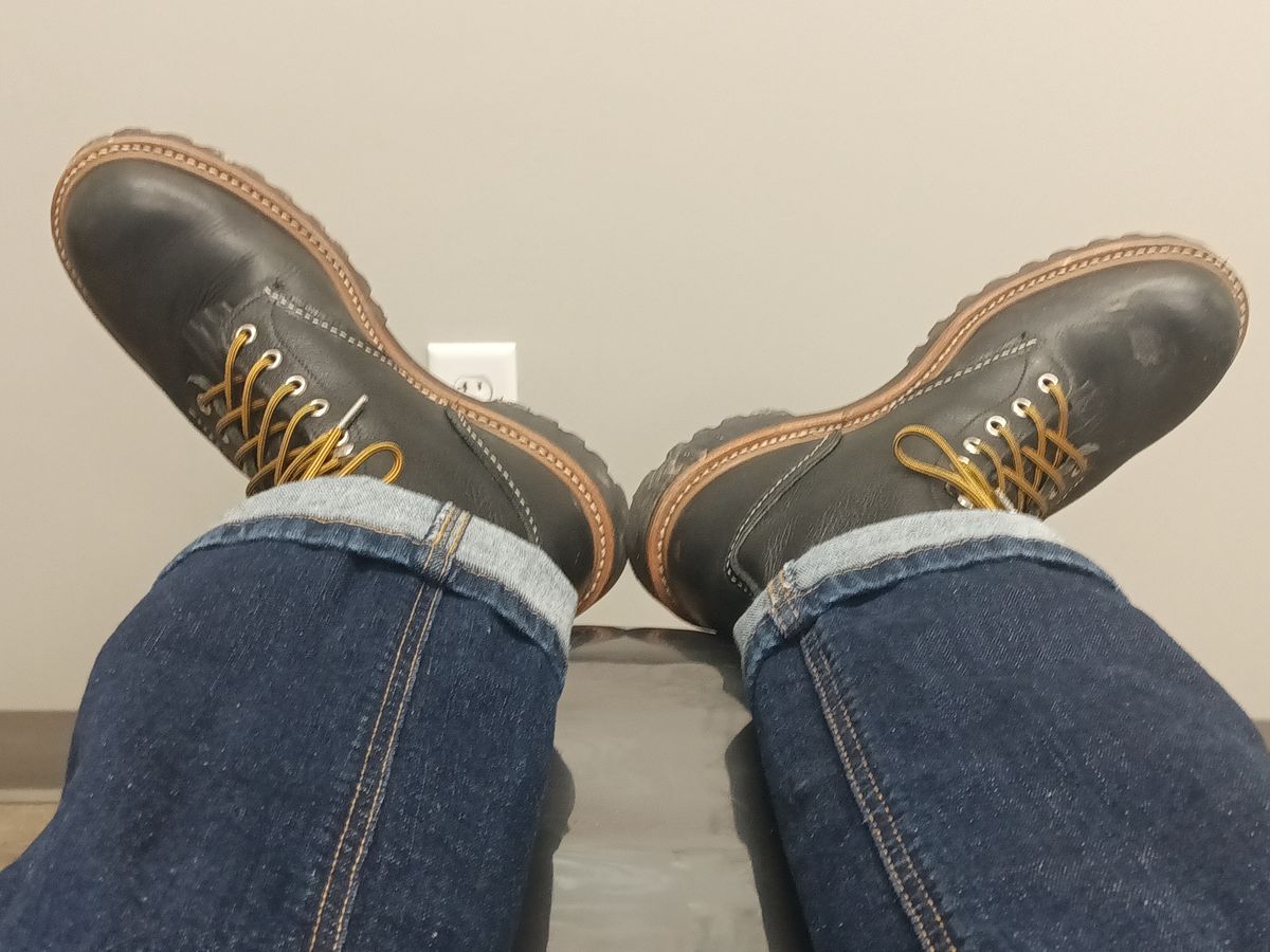 Photo by DaddyBootsEsquire on March 3, 2026 of the Red Wing Red Wing / 4501 Logger in Red Wing / S.B. Foot Black Oil Slick.