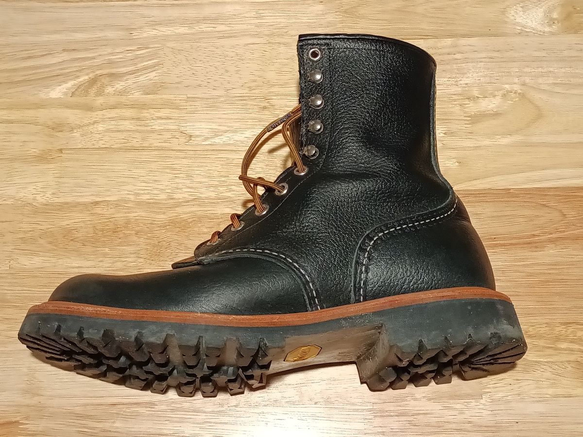 Photo by DaddyBootsEsquire on March 5, 2026 of the Red Wing Red Wing / 4501 Logger in Red Wing / S.B. Foot Black Oil Slick.