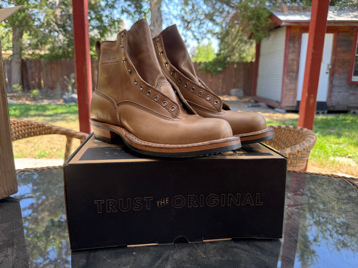 Photo by radkyle on August 19, 2025 of the White's 350 Cutter in Horween Natural Chromexcel.