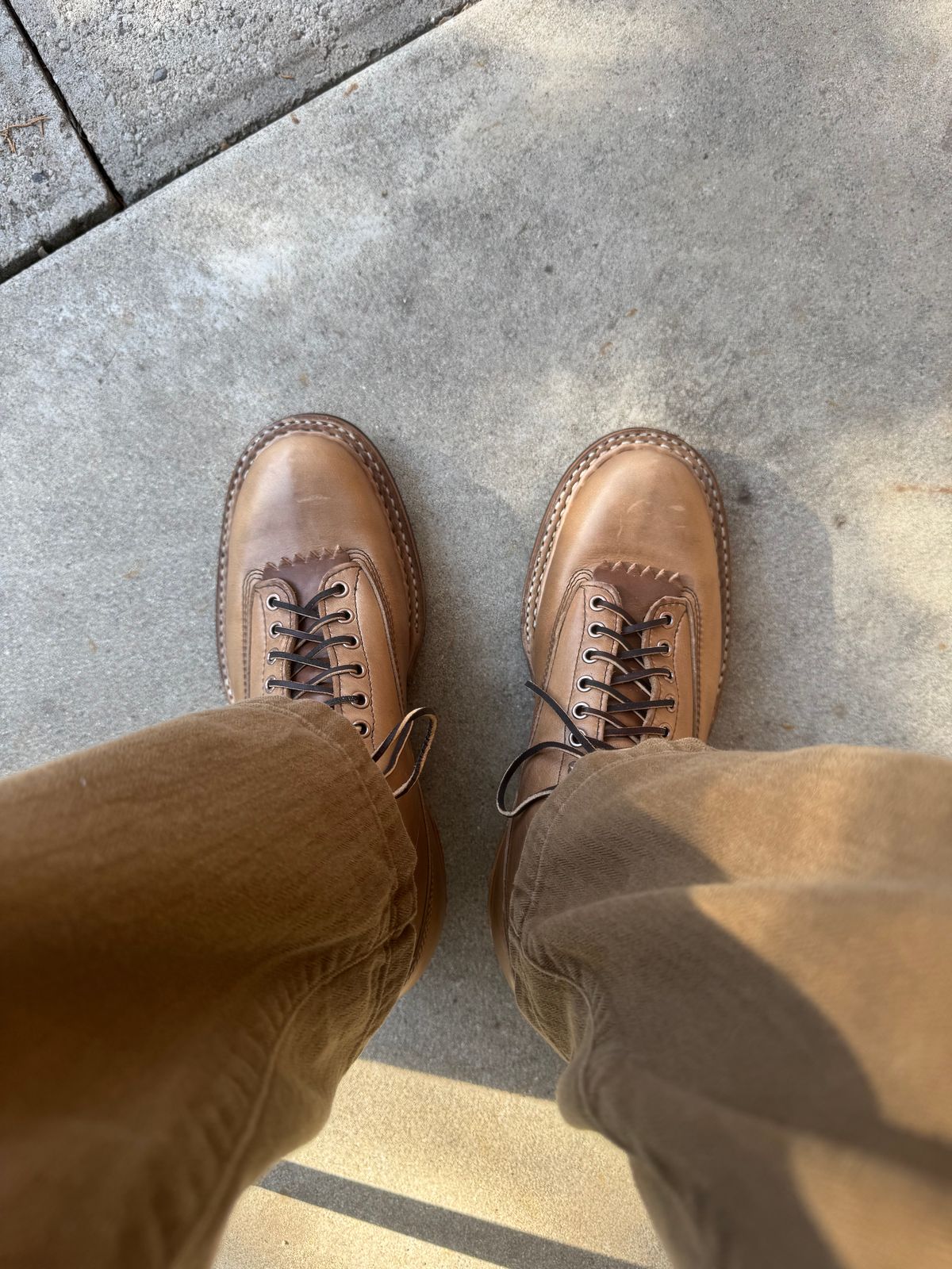 Photo by radkyle on October 1, 2025 of the White's 350 Cutter in Horween Natural Chromexcel.