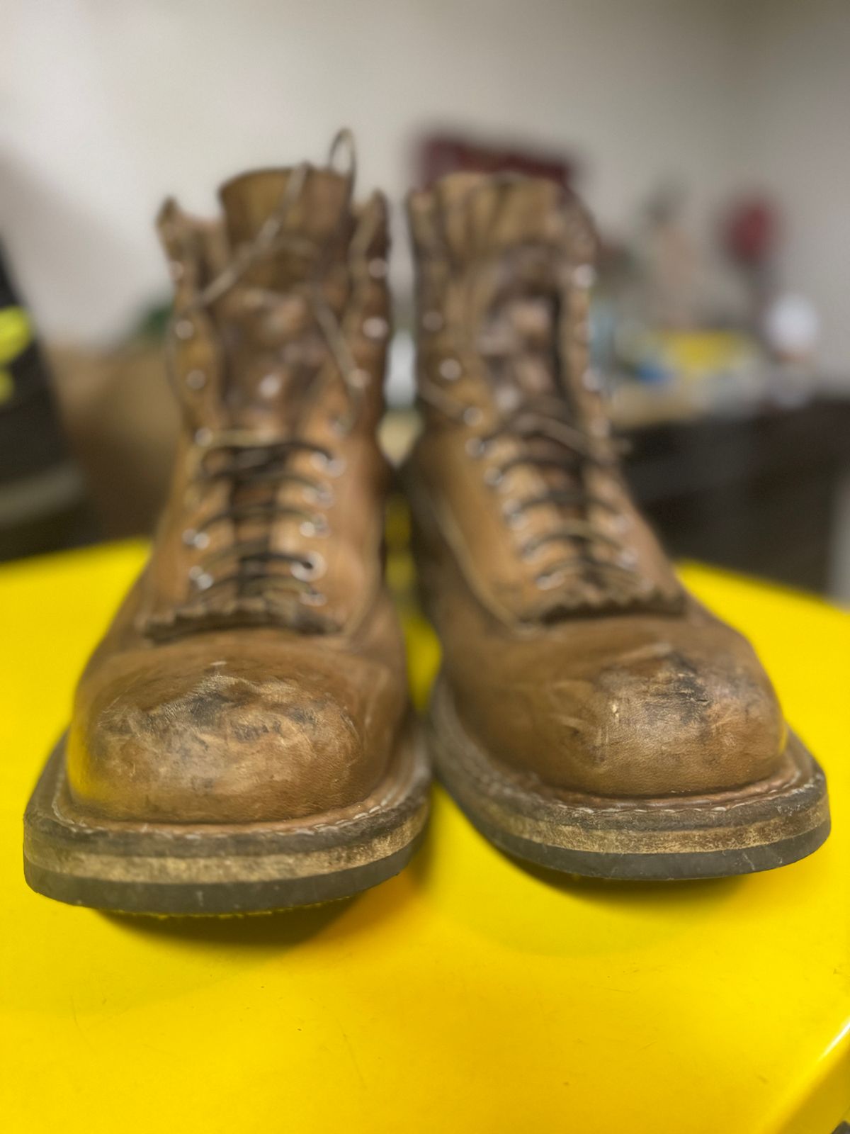 Photo by radkyle on December 6, 2025 of the White's 350 Cutter in Horween Natural Chromexcel.