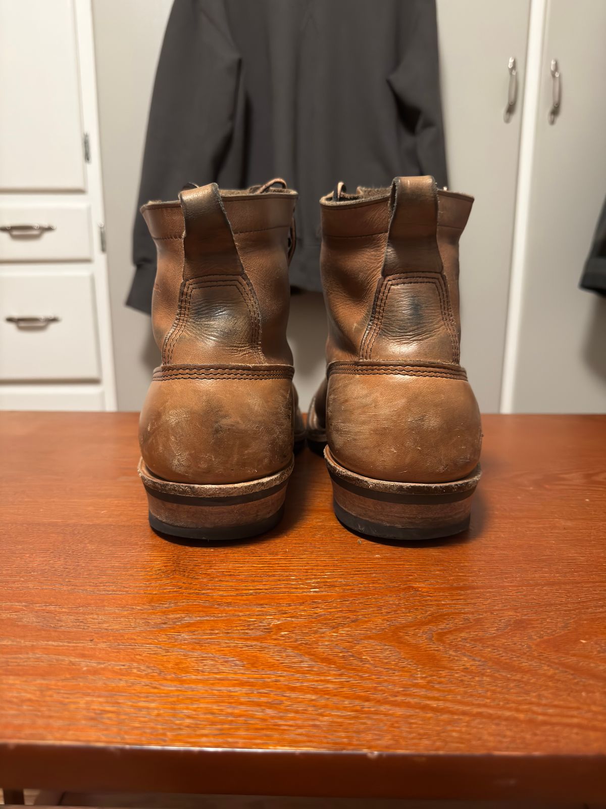 Photo by radkyle on January 6, 2026 of the White's 350 Cutter in Horween Natural Chromexcel.