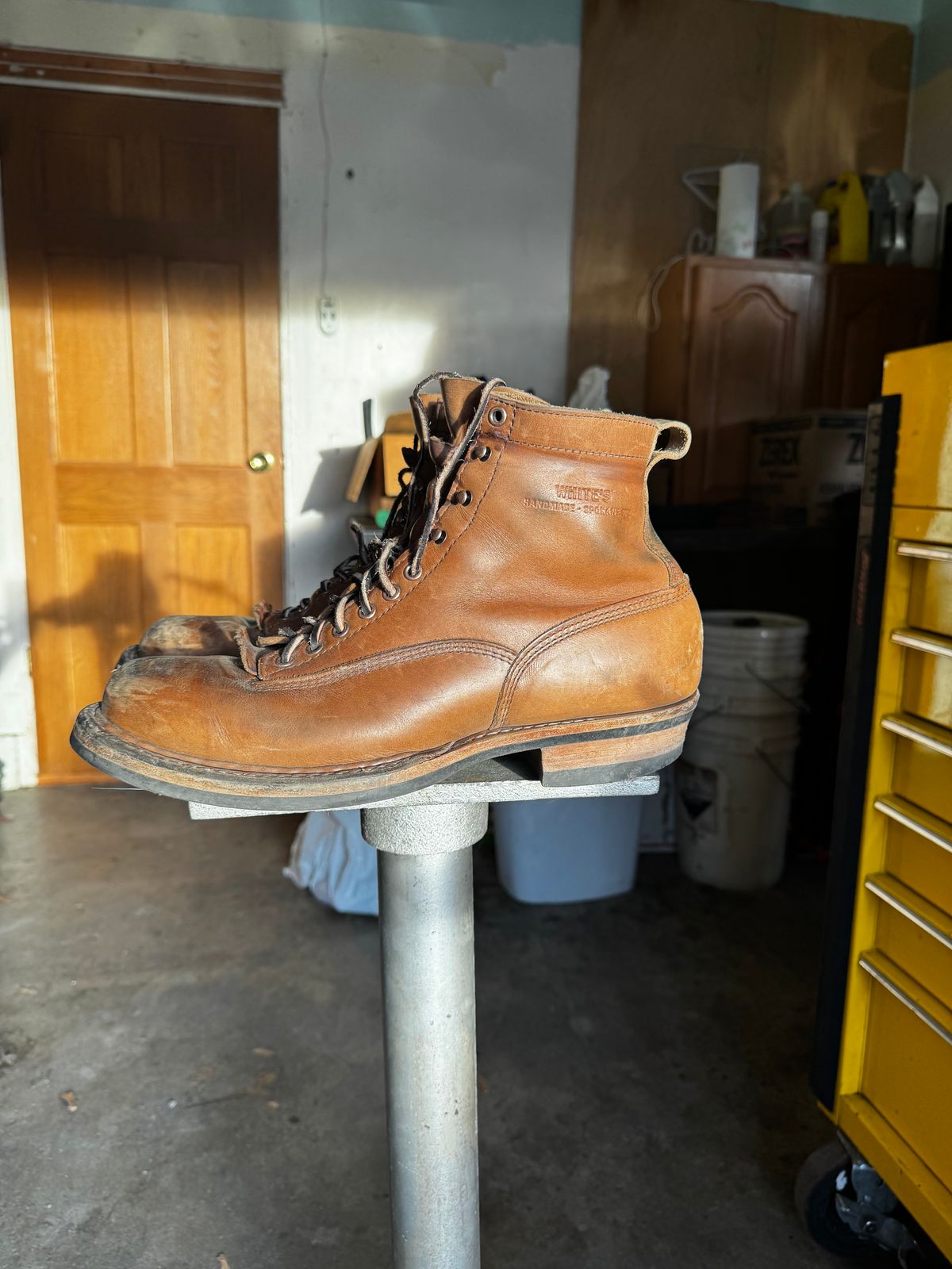 Photo by radkyle on March 4, 2026 of the White's 350 Cutter in Horween Natural Chromexcel.