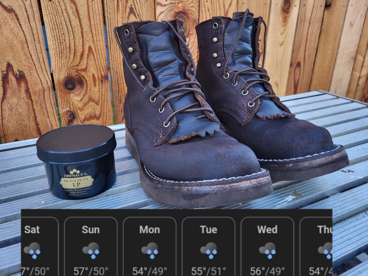 Photo by Max on November 6, 2024 of the Frank's Boots Rainier in Mocha Roughout.