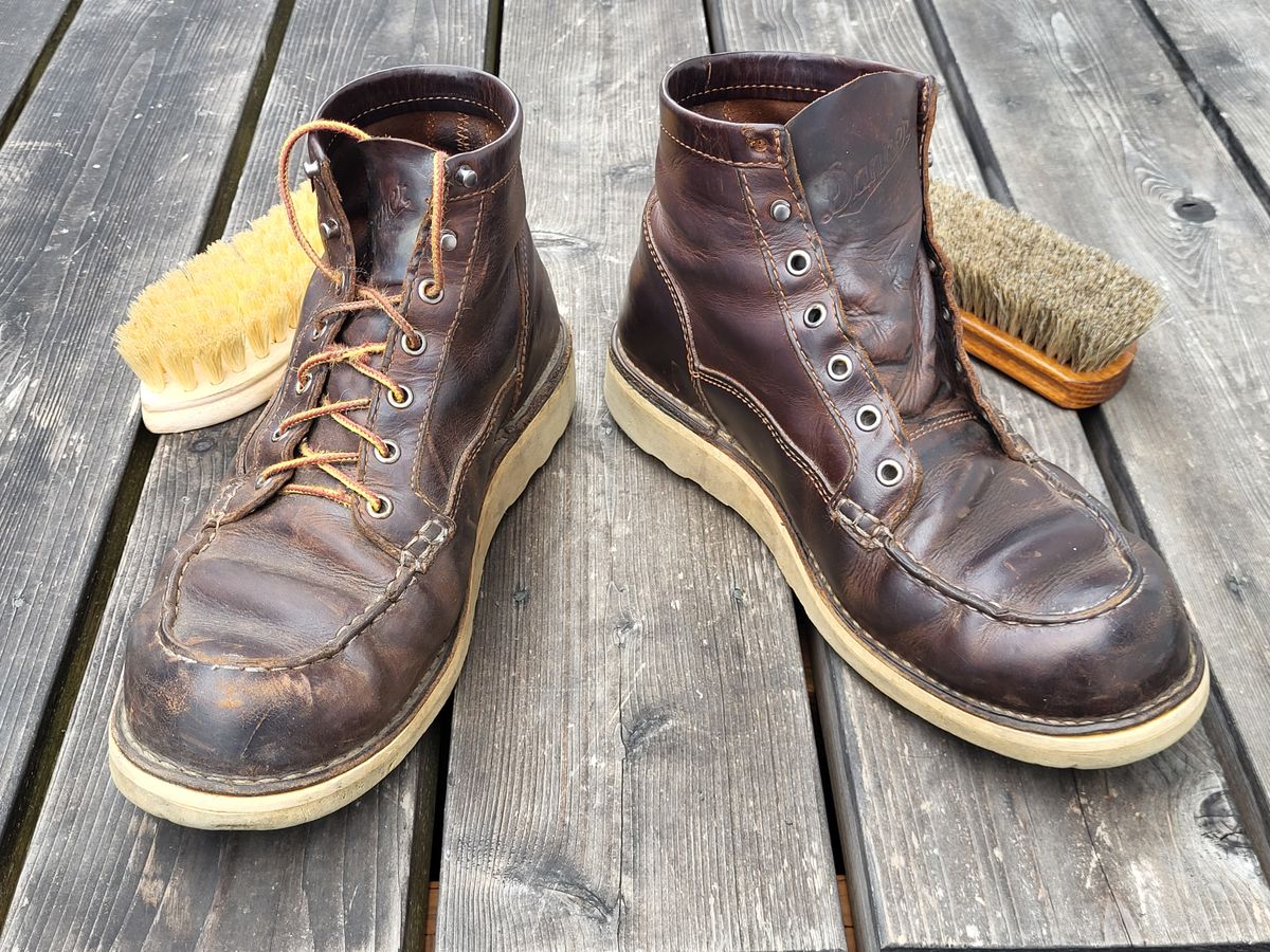 Photo by Max on June 24, 2025 of the Danner Bull Run in Brown Full Grain.