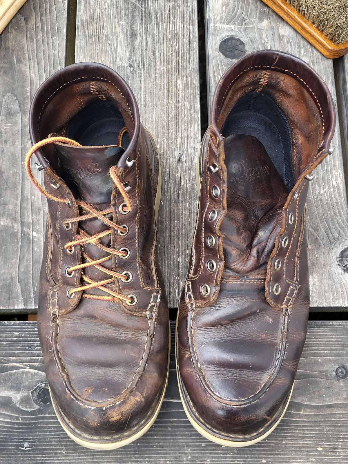 Photo by Max on June 24, 2025 of the Danner Bull Run in Brown Full Grain.