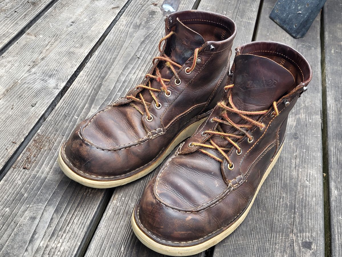 Photo by Max on September 9, 2025 of the Danner Bull Run in Brown Full Grain.