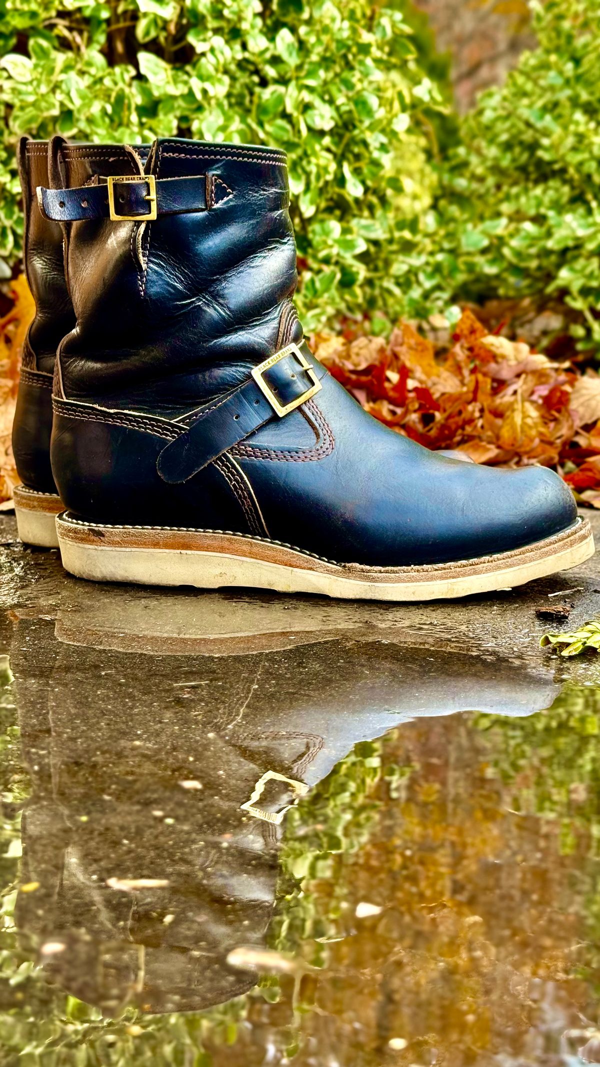 Photo by rmgman on November 4, 2025 of the Wesco Boss Engineer Collaboration With Black Bear Brand in Horween Black Chromexcel.
