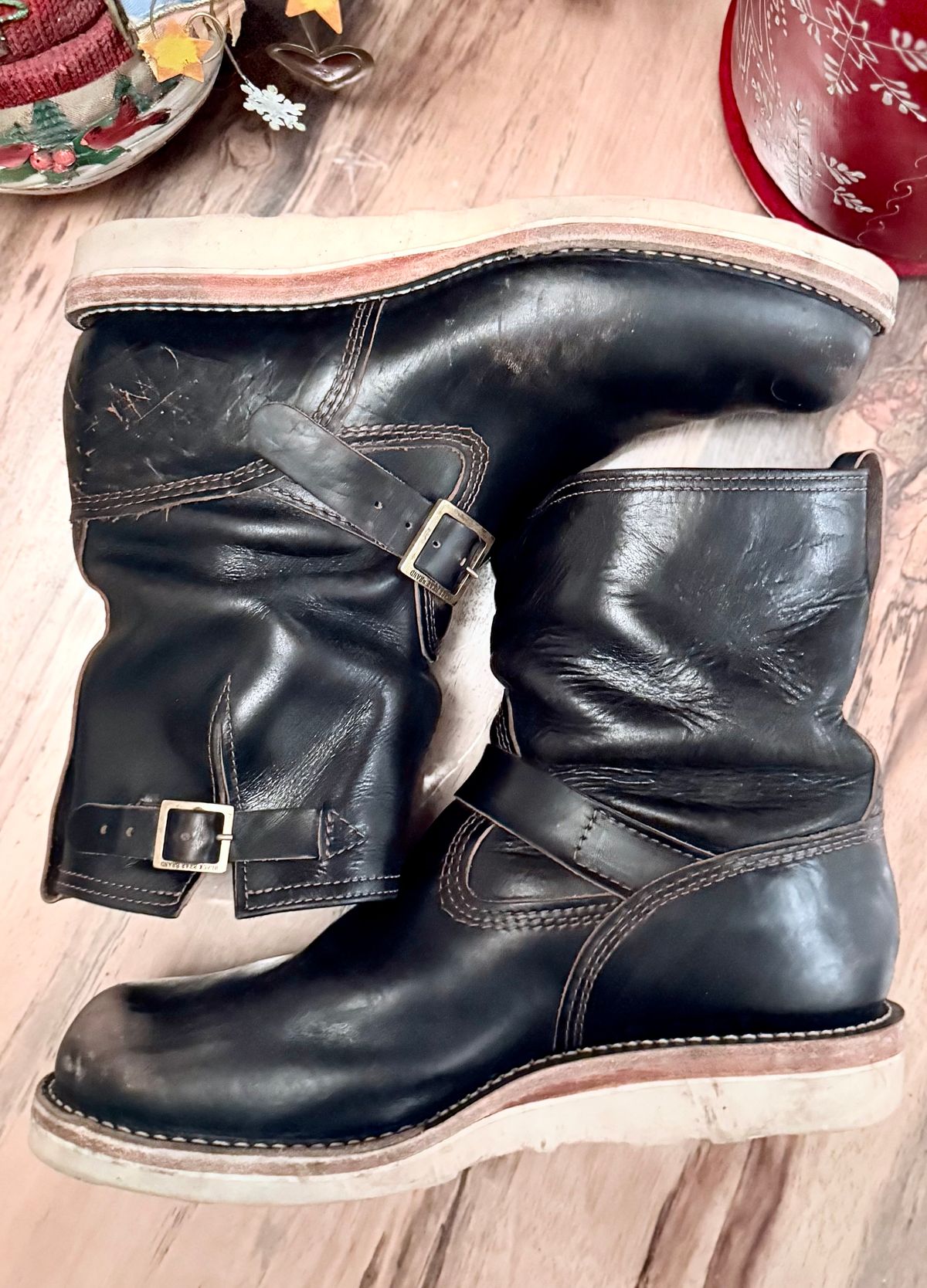 Photo by rmgman on December 6, 2025 of the Wesco Boss Engineer Collaboration With Black Bear Brand in Horween Black Chromexcel.