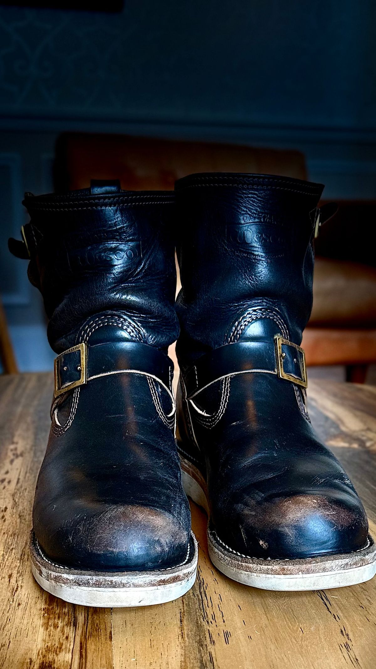 Photo by rmgman on March 6, 2026 of the Wesco Boss Engineer Collaboration With Black Bear Brand in Horween Black Chromexcel.