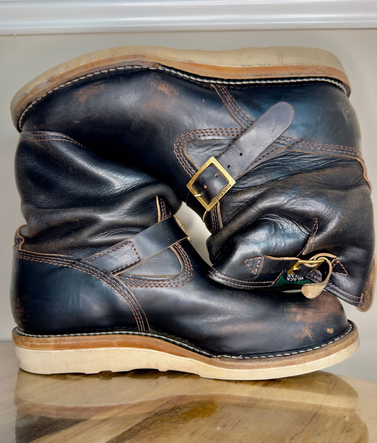 Photo by rmgman on April 5, 2026 of the Wesco Boss Engineer Collaboration With Black Bear Brand in Horween Black Chromexcel.