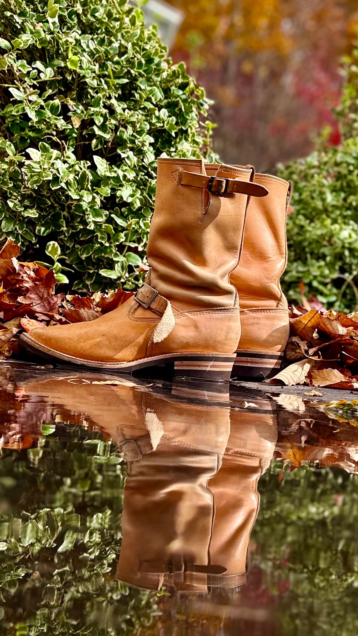 Photo by rmgman on November 4, 2025 of the Wesco x S&S Van Cleef III in Horween Natural Essex.