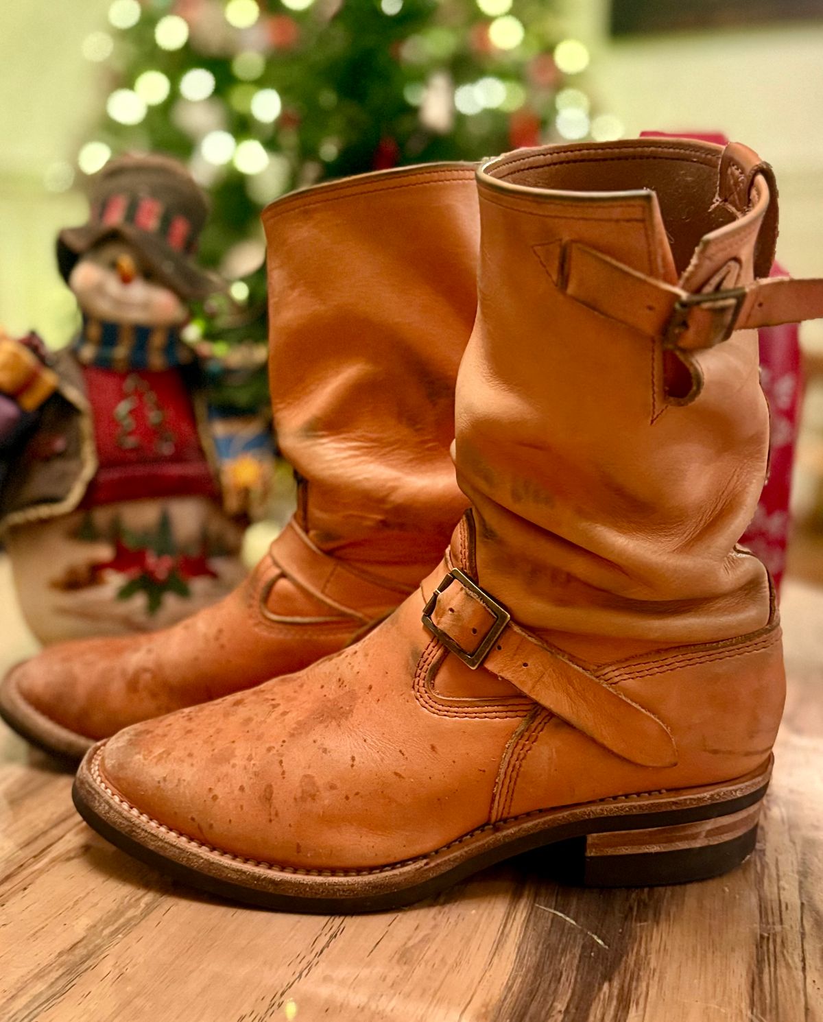Photo by rmgman on December 6, 2025 of the Wesco x S&S Van Cleef III in Horween Natural Essex.