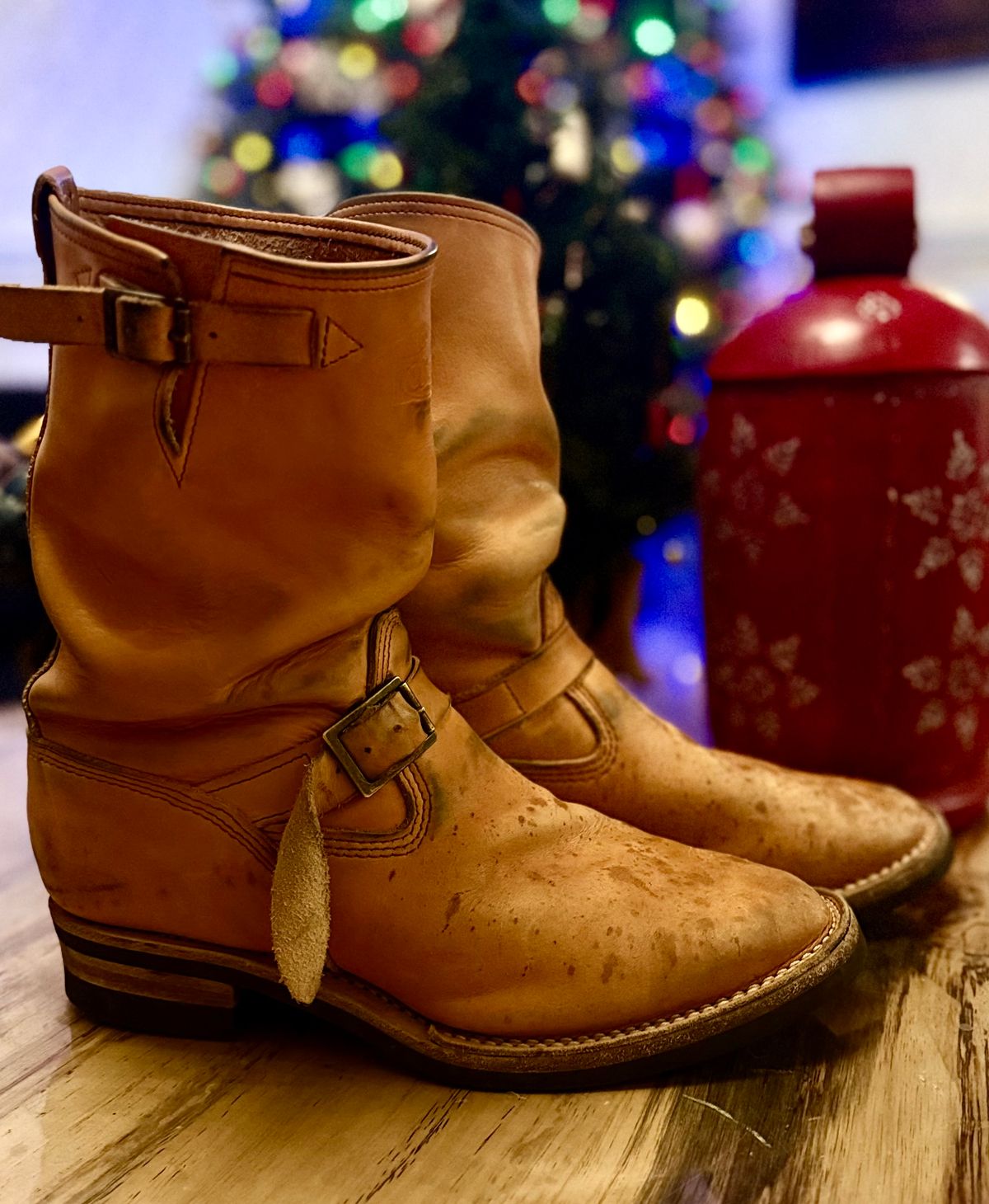 Photo by rmgman on December 6, 2025 of the Wesco x S&S Van Cleef III in Horween Natural Essex.