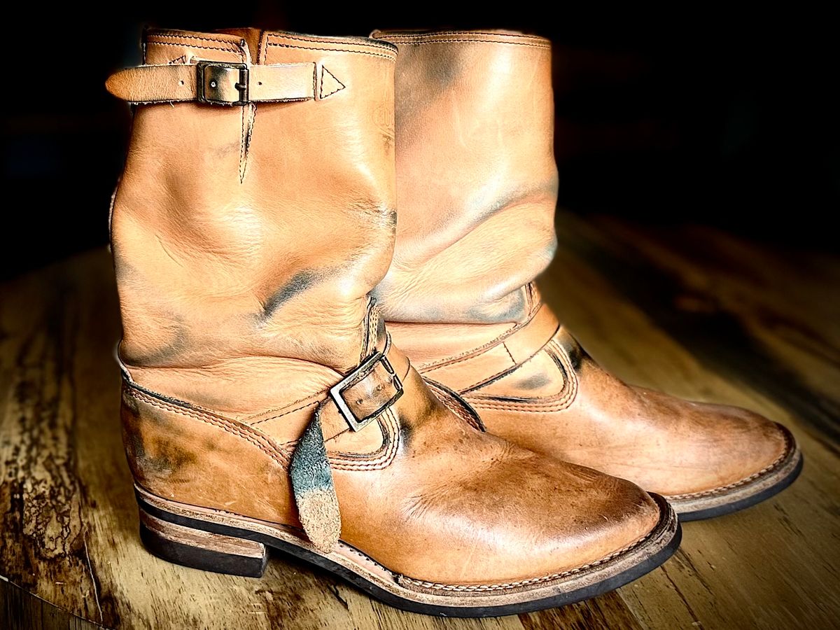 Photo by rmgman on March 6, 2026 of the Wesco x S&S Van Cleef III in Horween Natural Essex.
