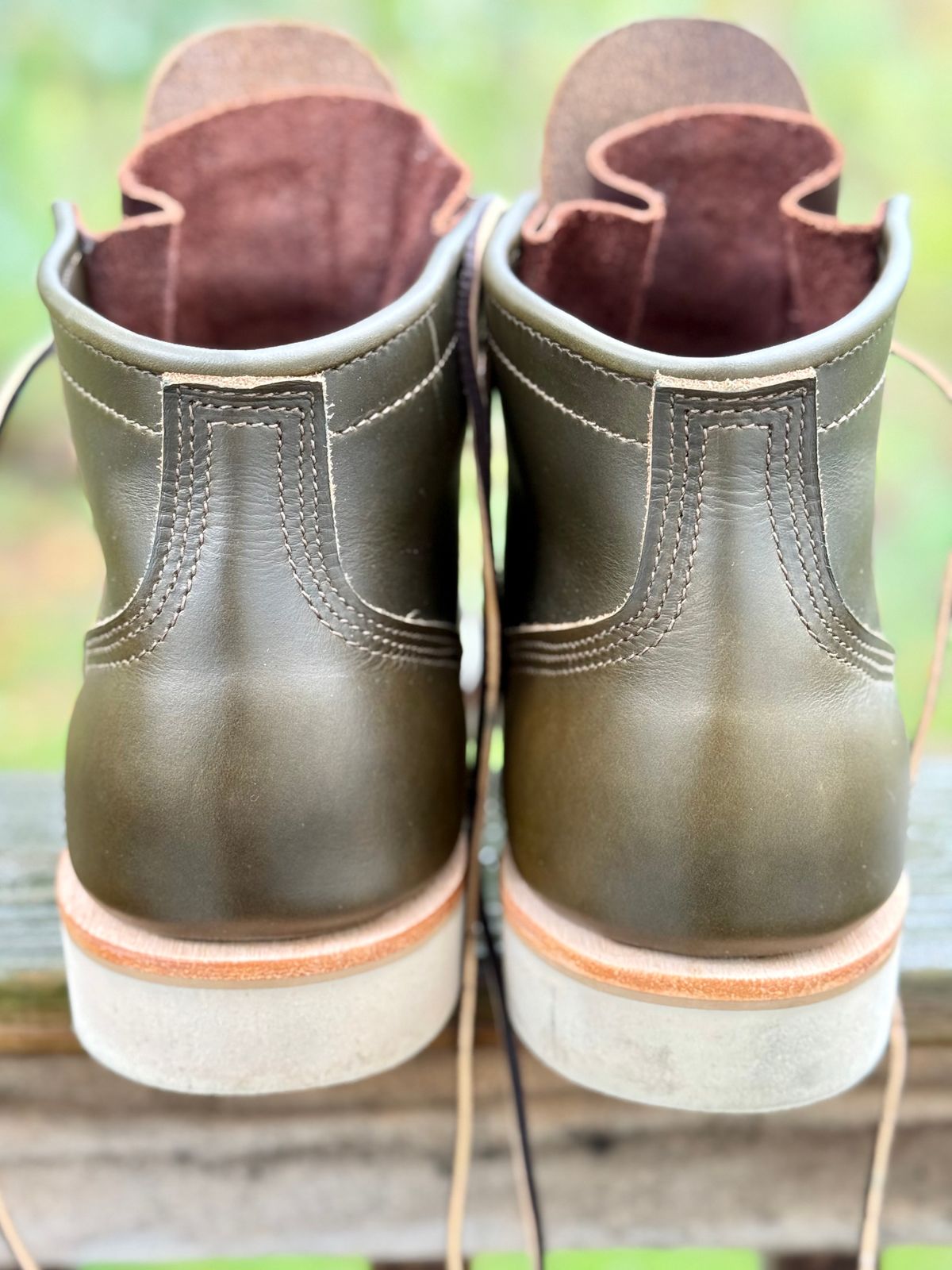 Photo by rmgman on October 1, 2024 of the Nicks Moc Toe in Shackleton Greener Pastures.