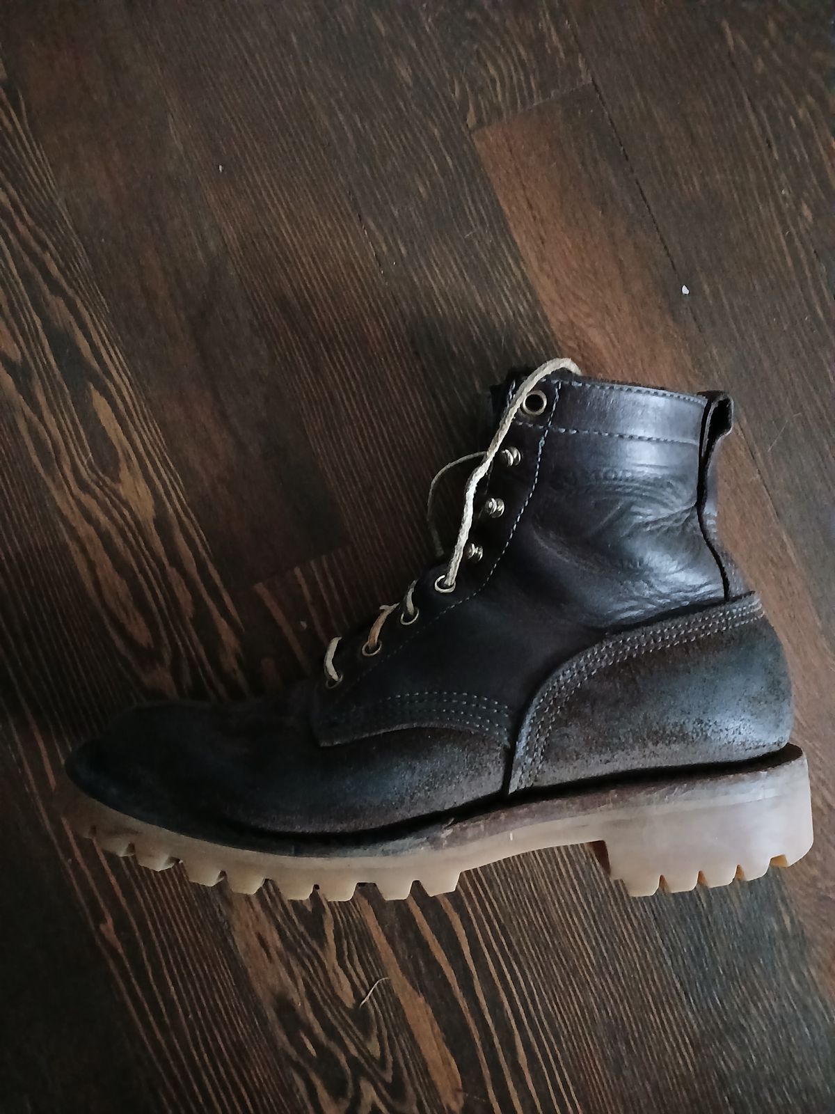 Photo by riverwalk on April 13, 2024 of the JK Boots O.T. in Brown.