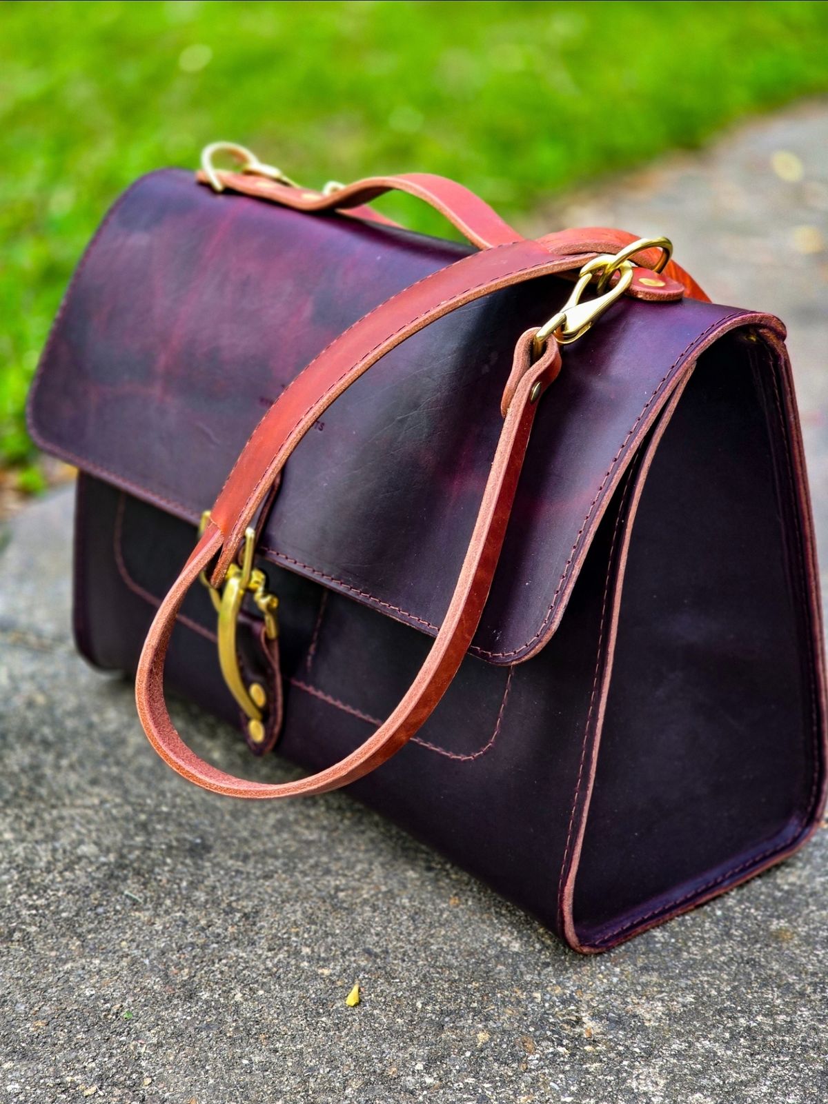 Photo by fallabel on October 4, 2025 of the Nicks Travel Bag in Wickett & Craig Burgundy Double Stuffed.