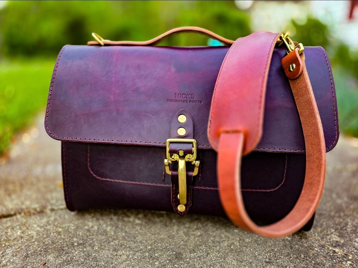Photo by fallabel on October 4, 2025 of the Nicks Travel Bag in Wickett & Craig Burgundy Double Stuffed.
