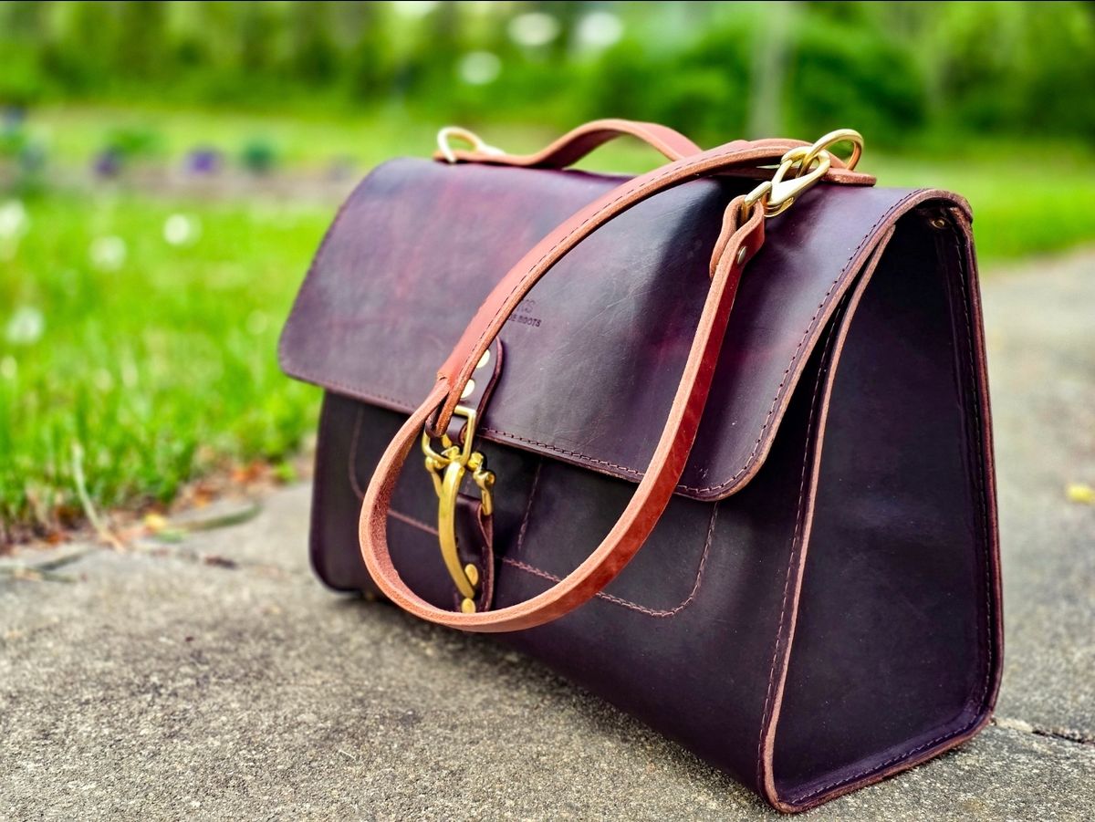 Photo by fallabel on October 4, 2025 of the Nicks Travel Bag in Wickett & Craig Burgundy Double Stuffed.